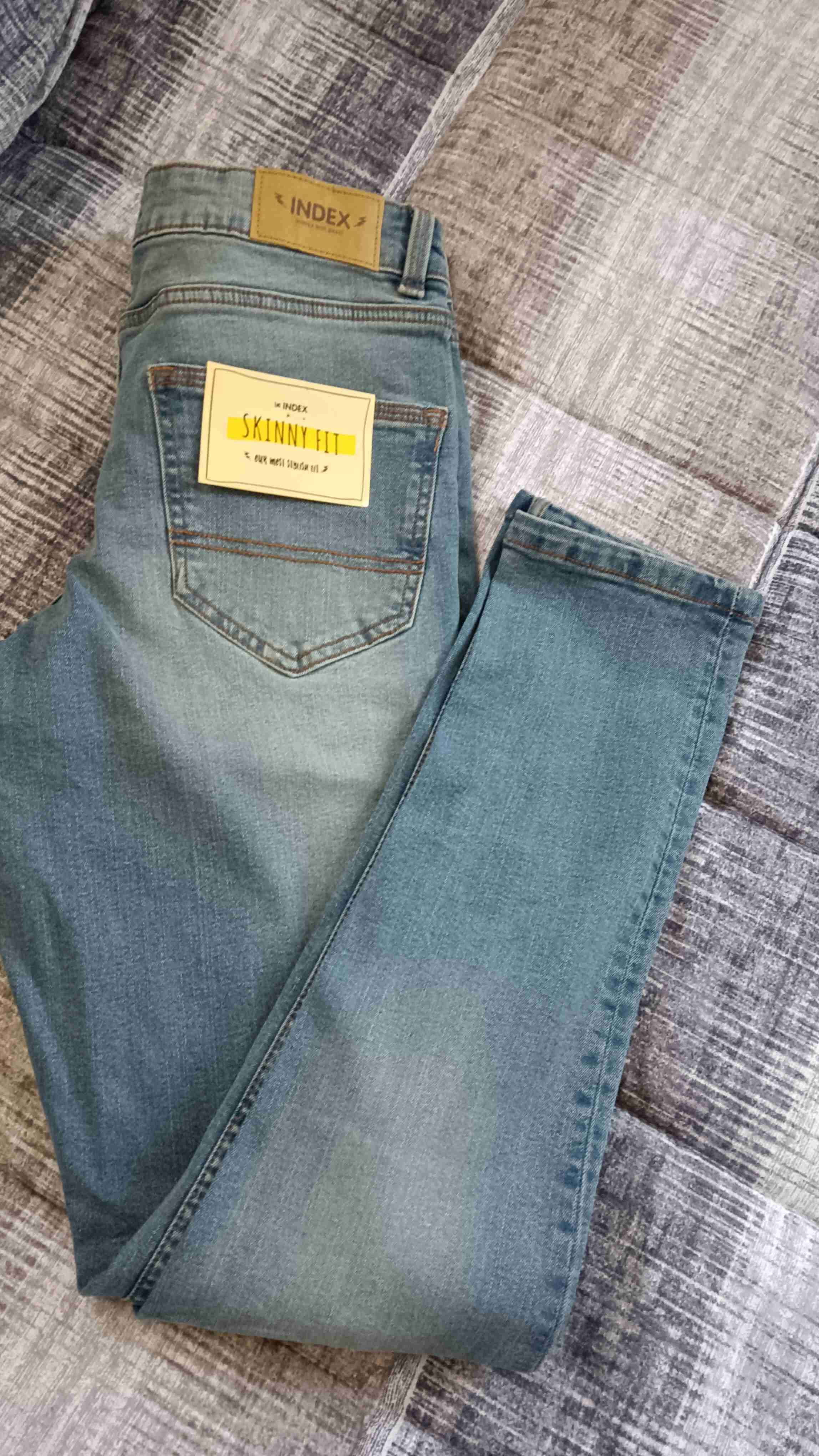 Jeans skinny azul con etiqueta - miniatura 3