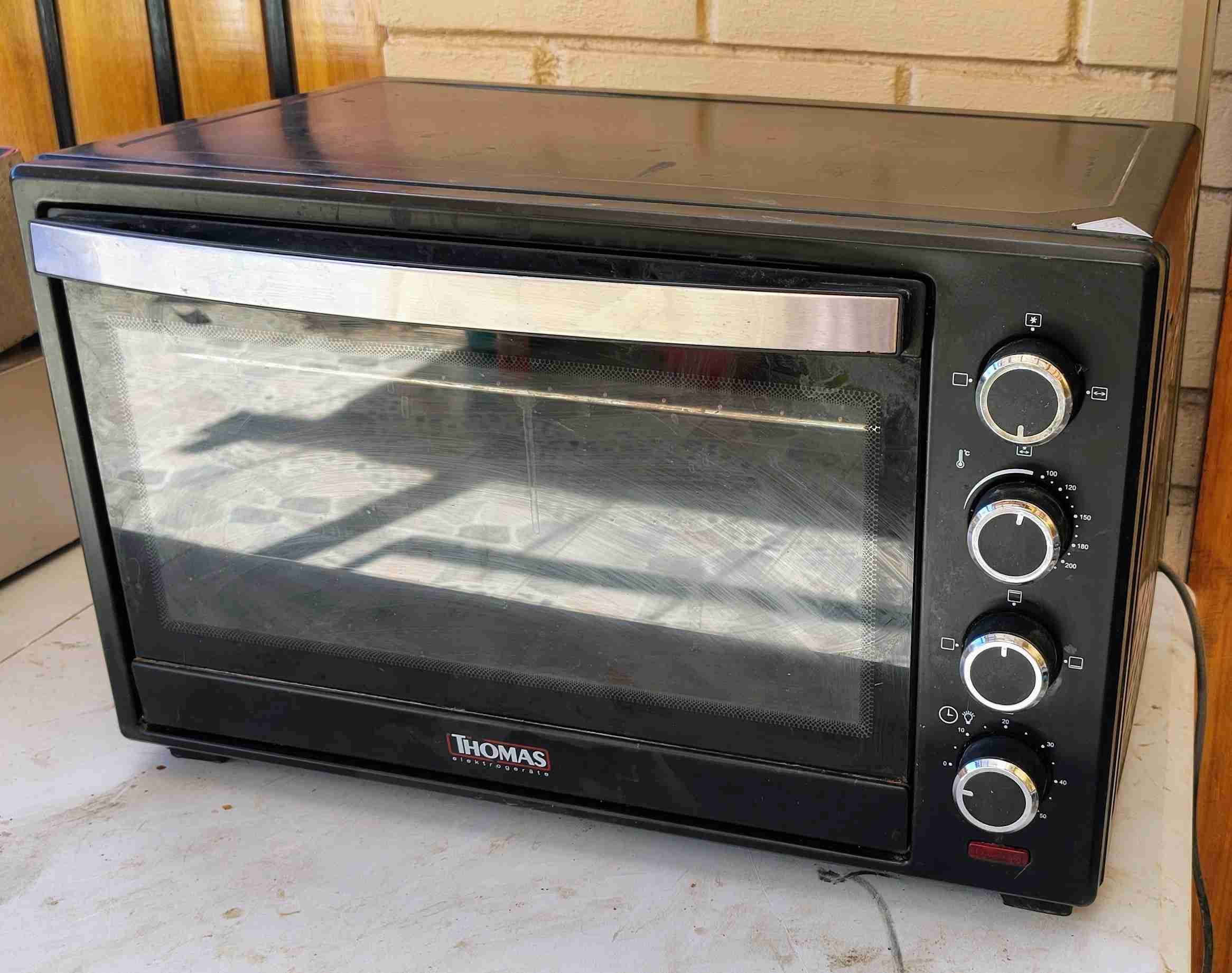Horno eléctrico Thomas negro - miniatura 1