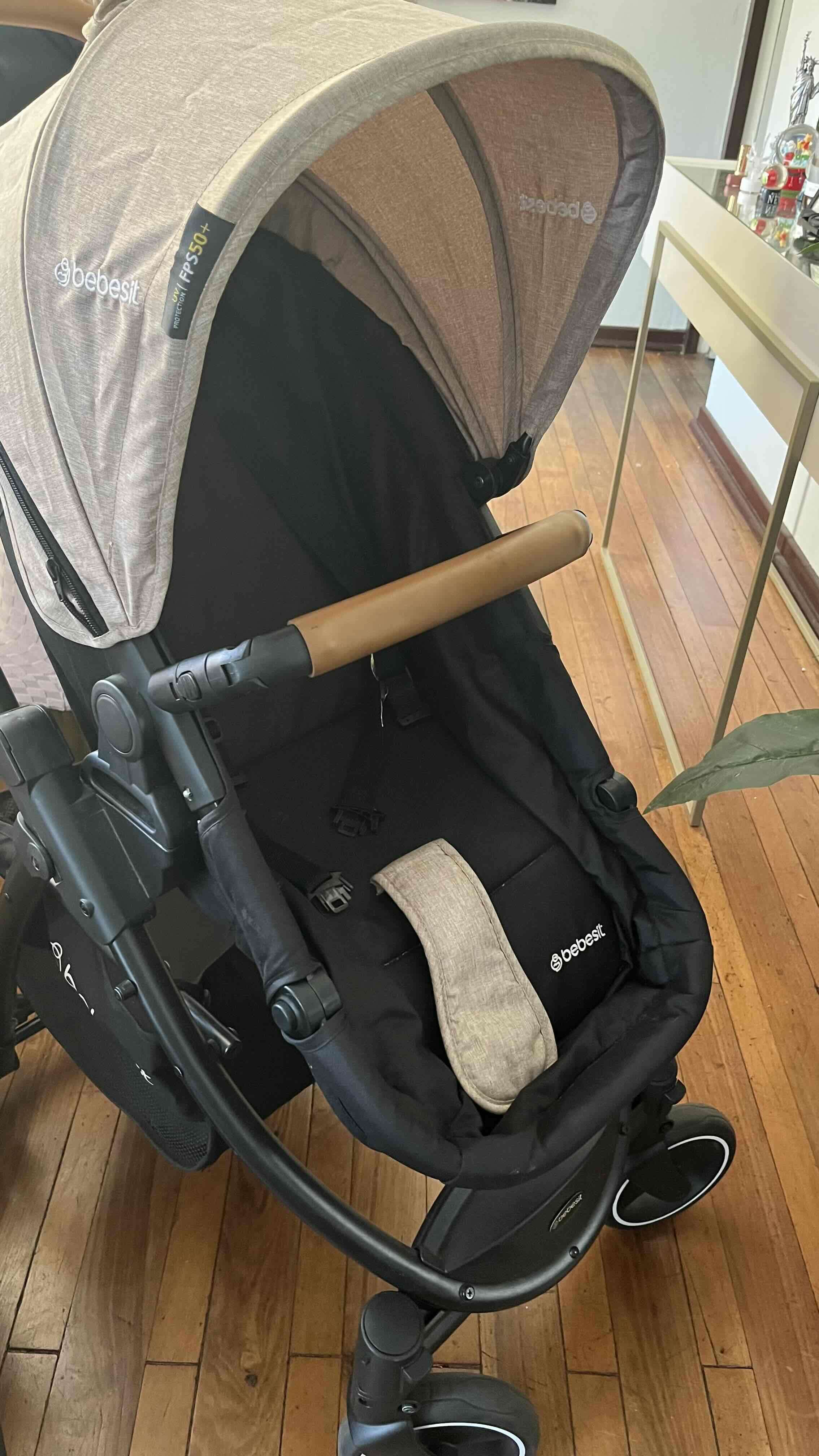 Coche de bebé Bebesit beige y negro - miniatura 2