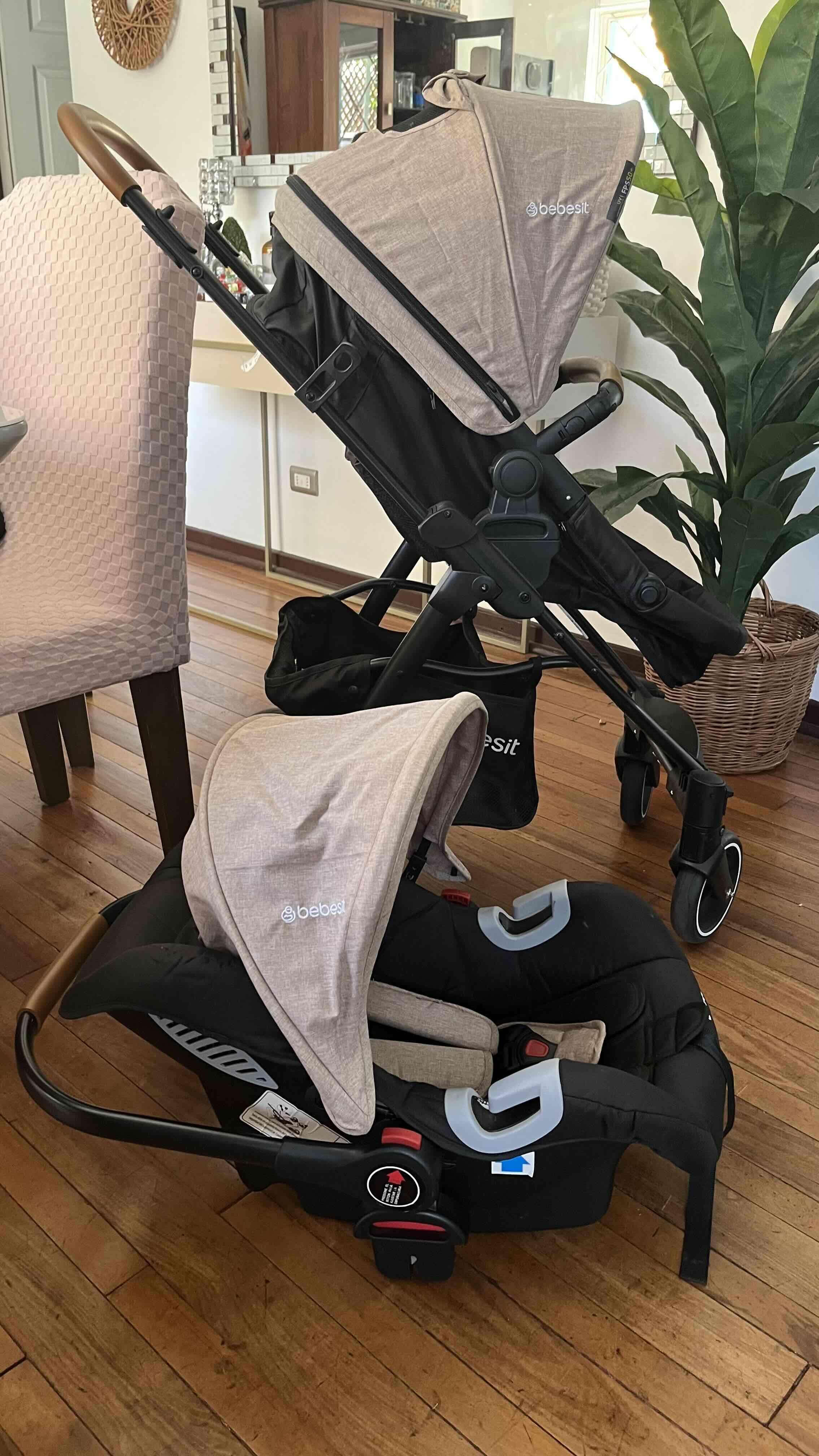 Coche de bebé Bebesit beige y negro - miniatura 4