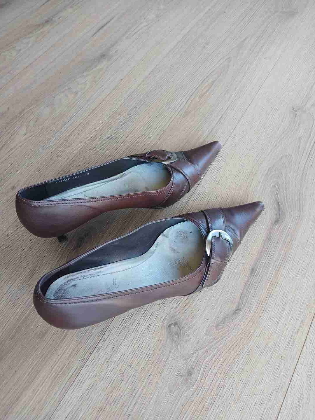 Zapatos de taco café - miniatura 2