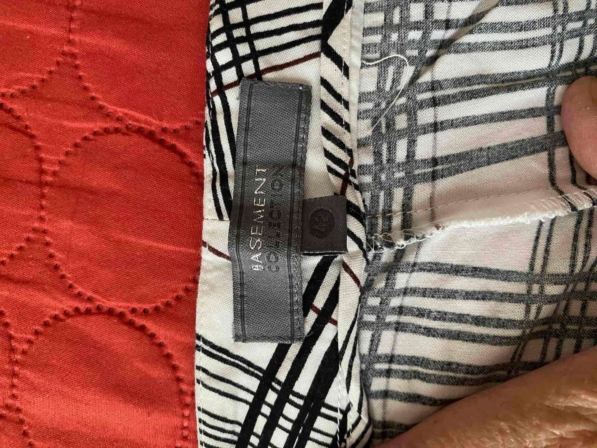 Pantalón a cuadros blanco y negro - miniatura 3