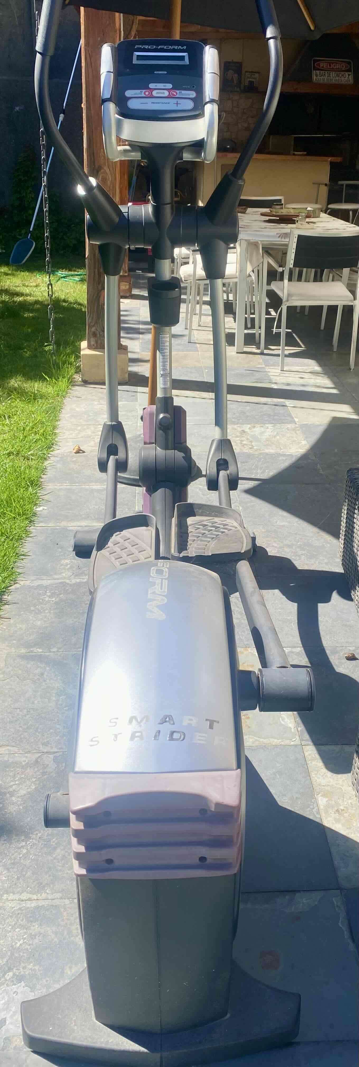 Maquina Elíptica PROFORM SMART STRIDER 559 - miniatura 2