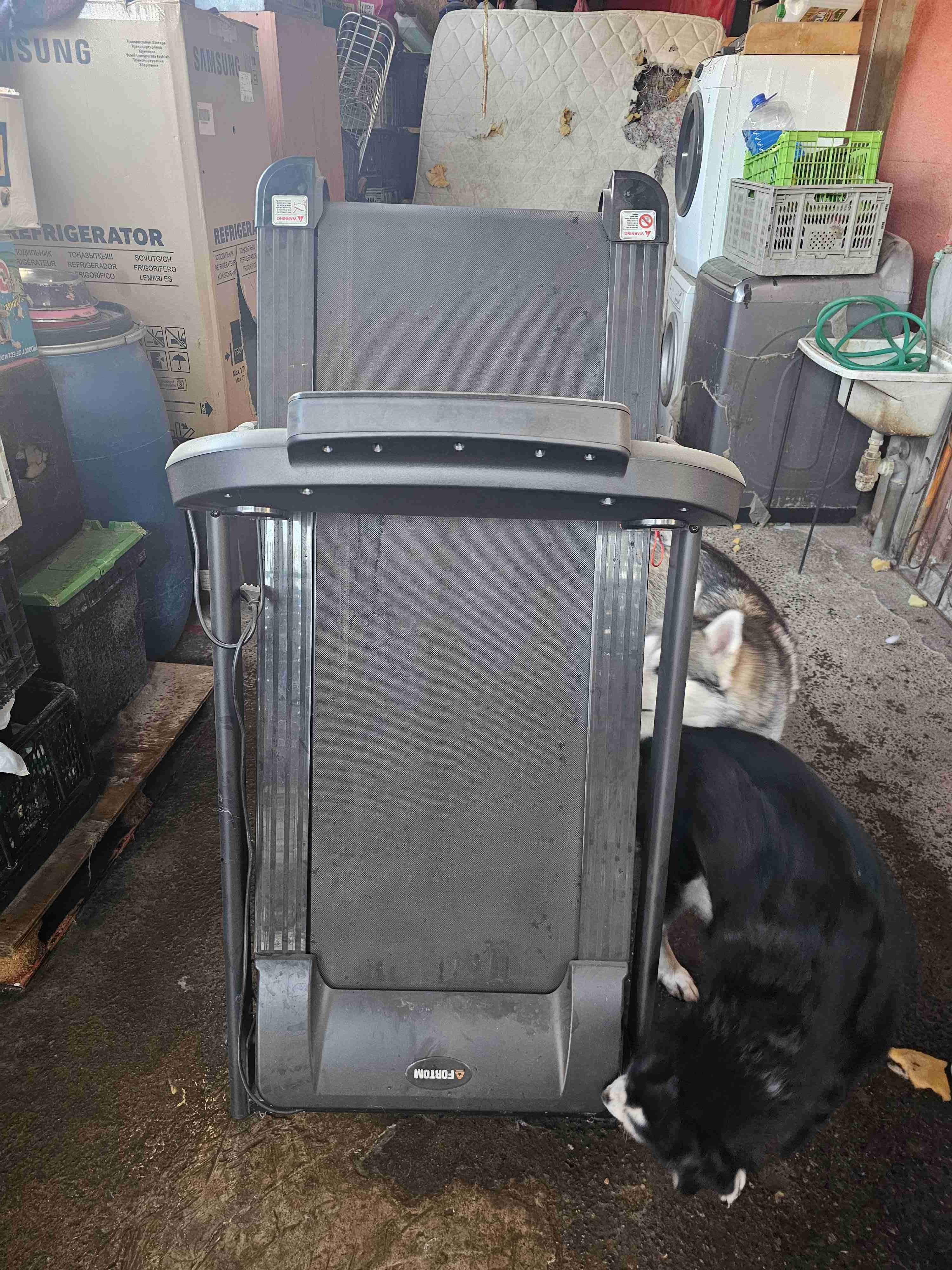 Maquina trotadora eléctrica usada - miniatura 1