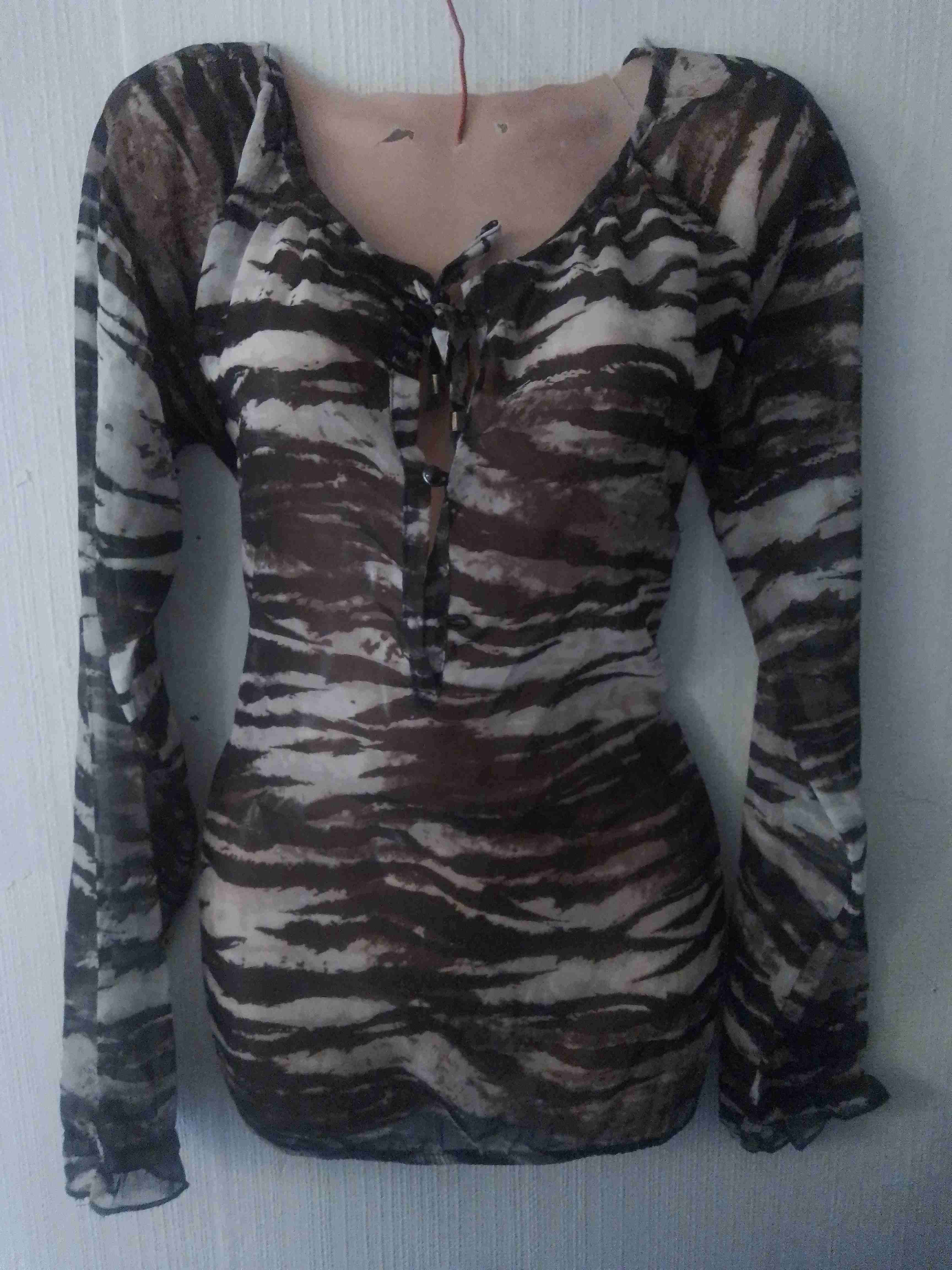 Blusa floral de manga larga - miniatura 4