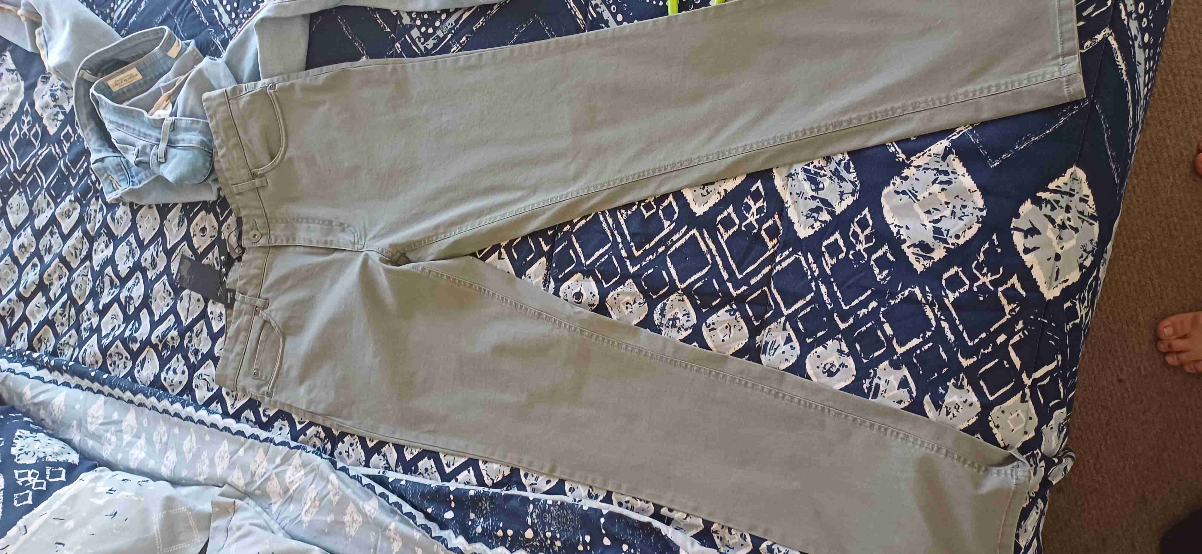 Pantalón Alaniz verde oliva - miniatura 2