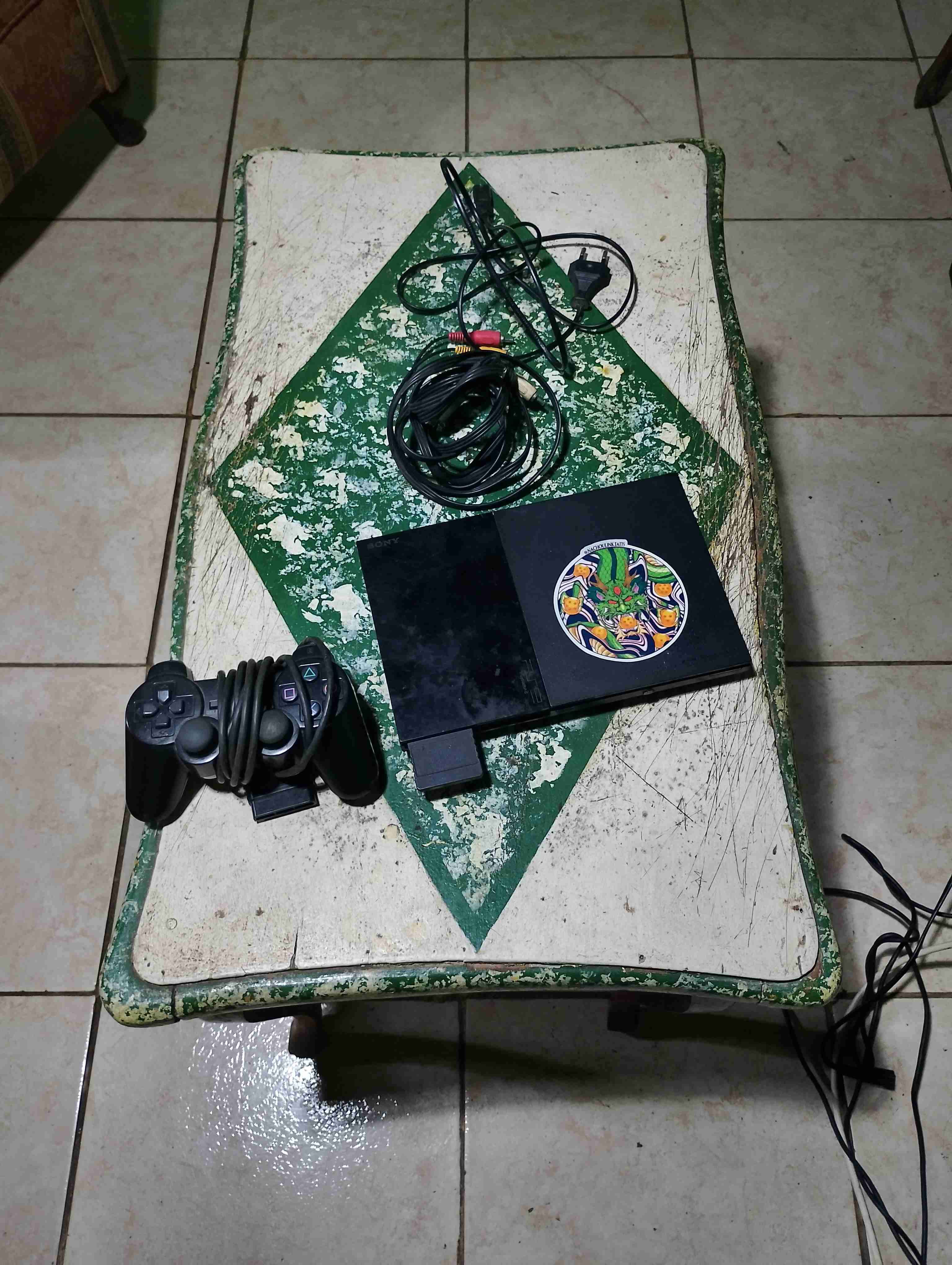 Consola PS2 con control y cables - miniatura 3