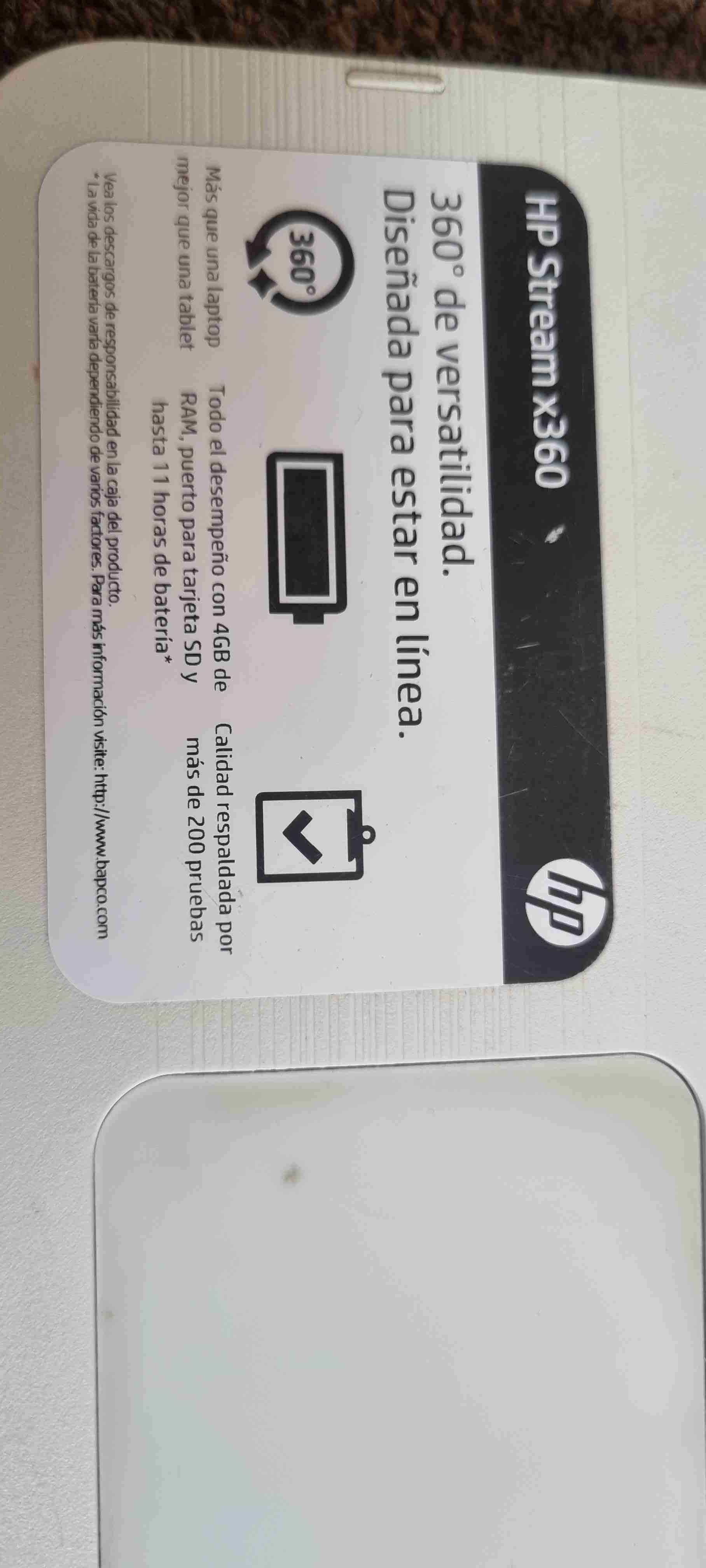 Laptop HP blanca usada - miniatura 3