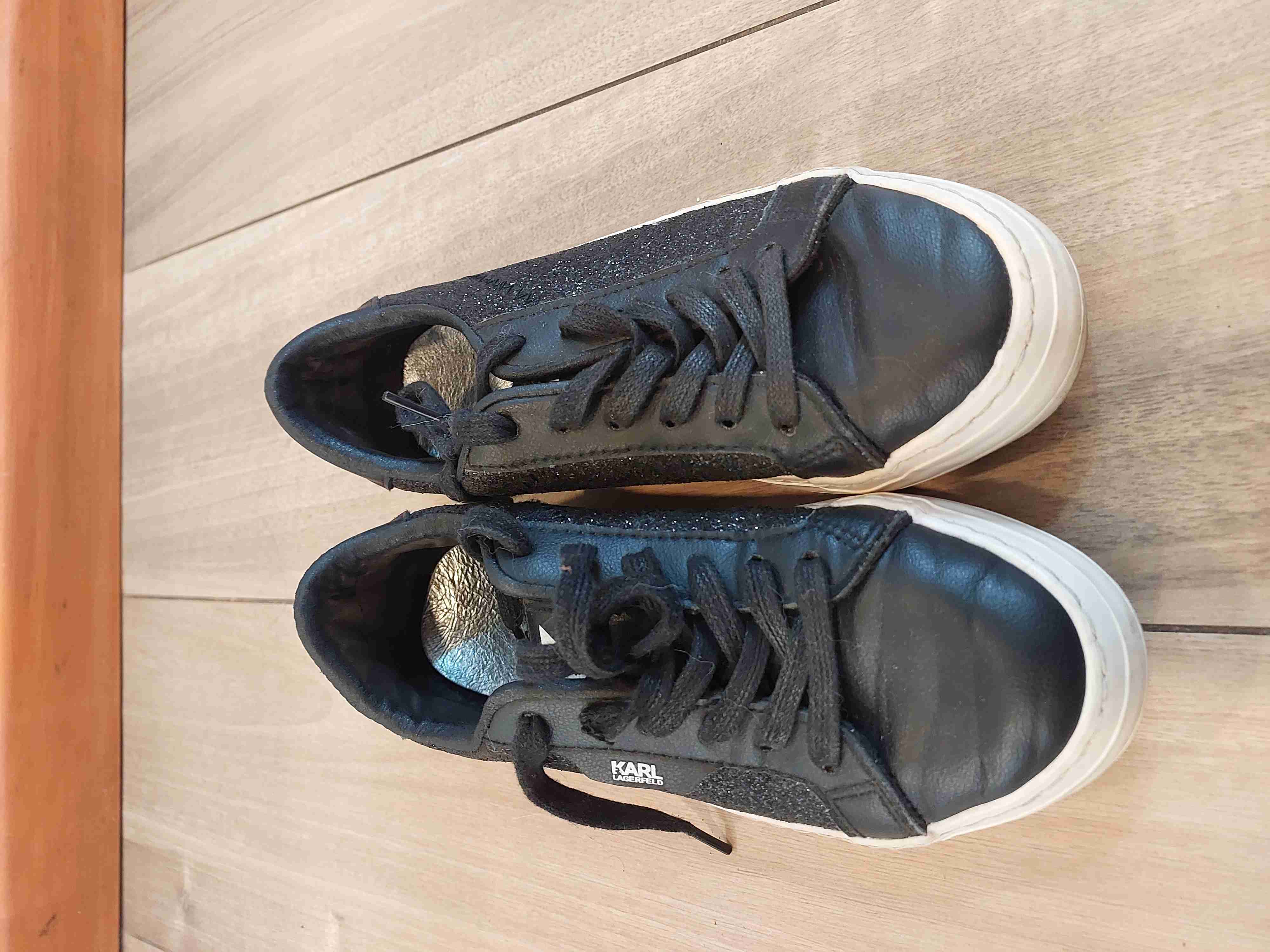 Zapatillas negras con plataforma - miniatura 3