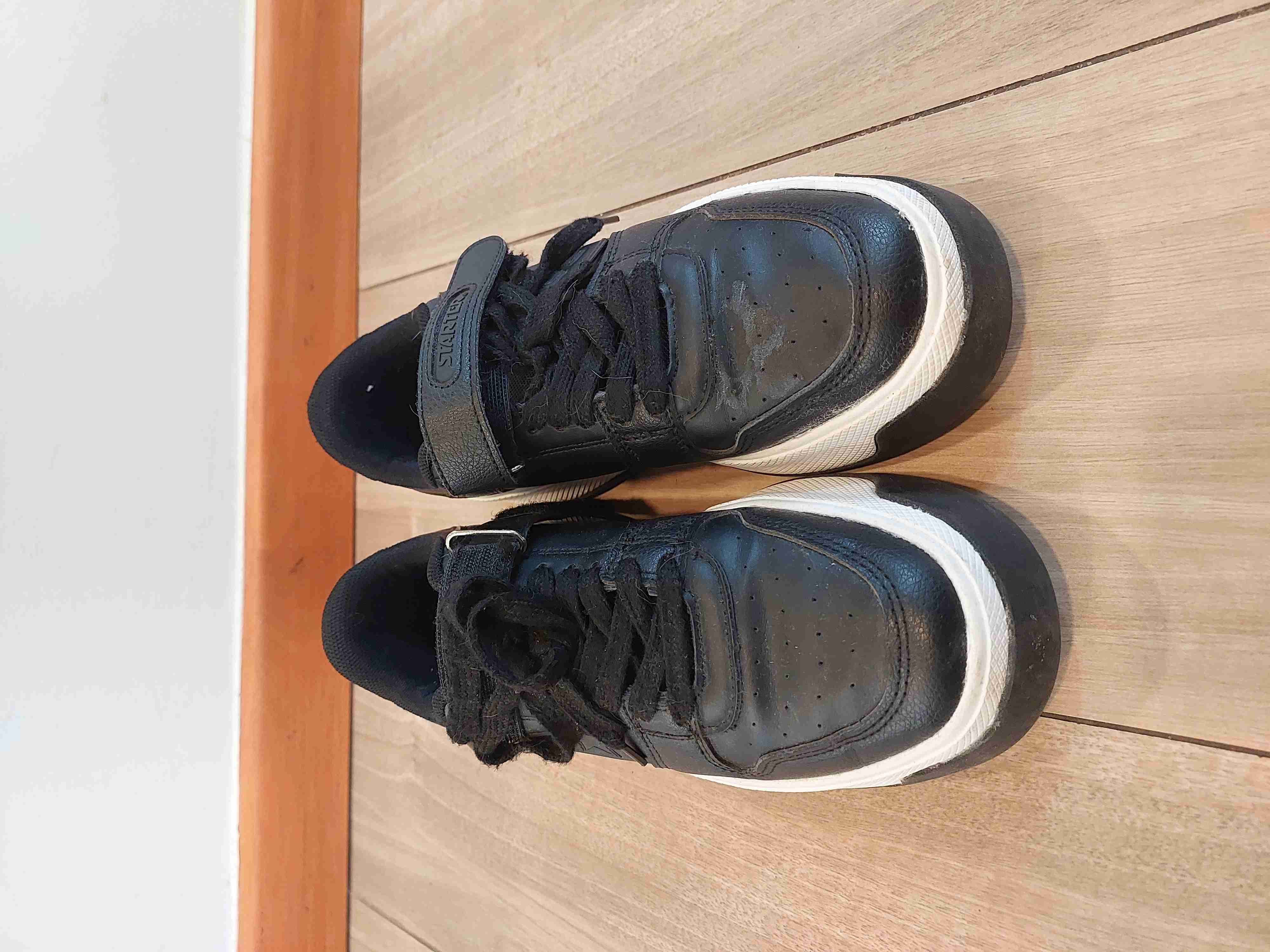 Zapatillas negras deportivas - miniatura 3