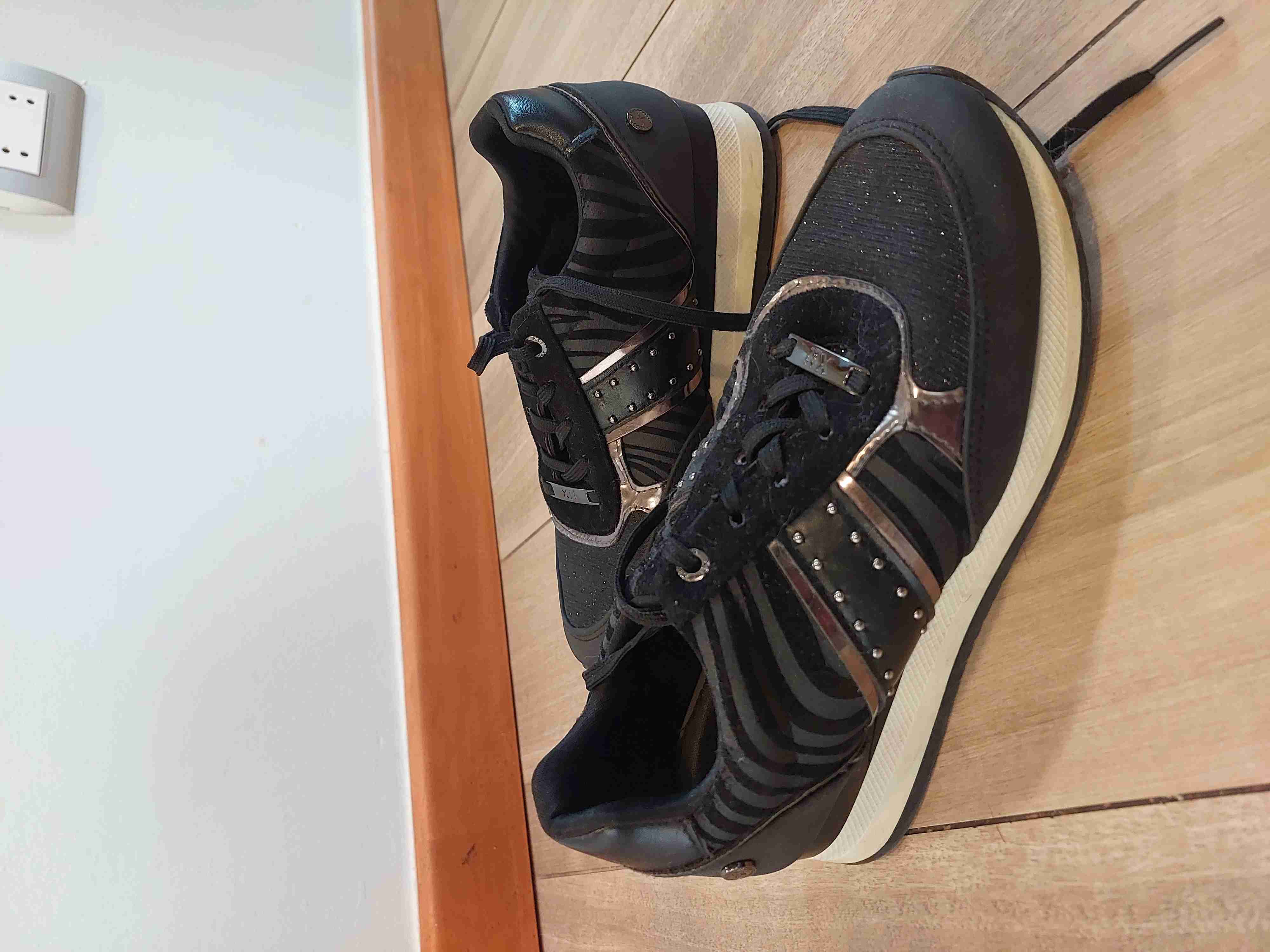 Zapatillas deportivas negras - miniatura 1