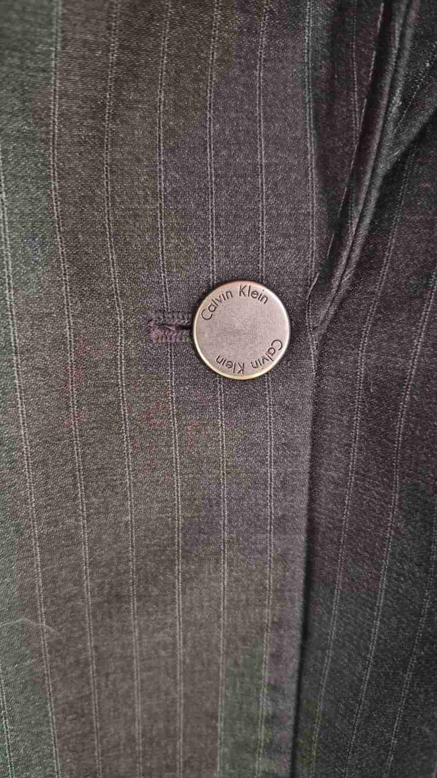 Blazer Calvin Klein gris oscuro de mujer - miniatura 3