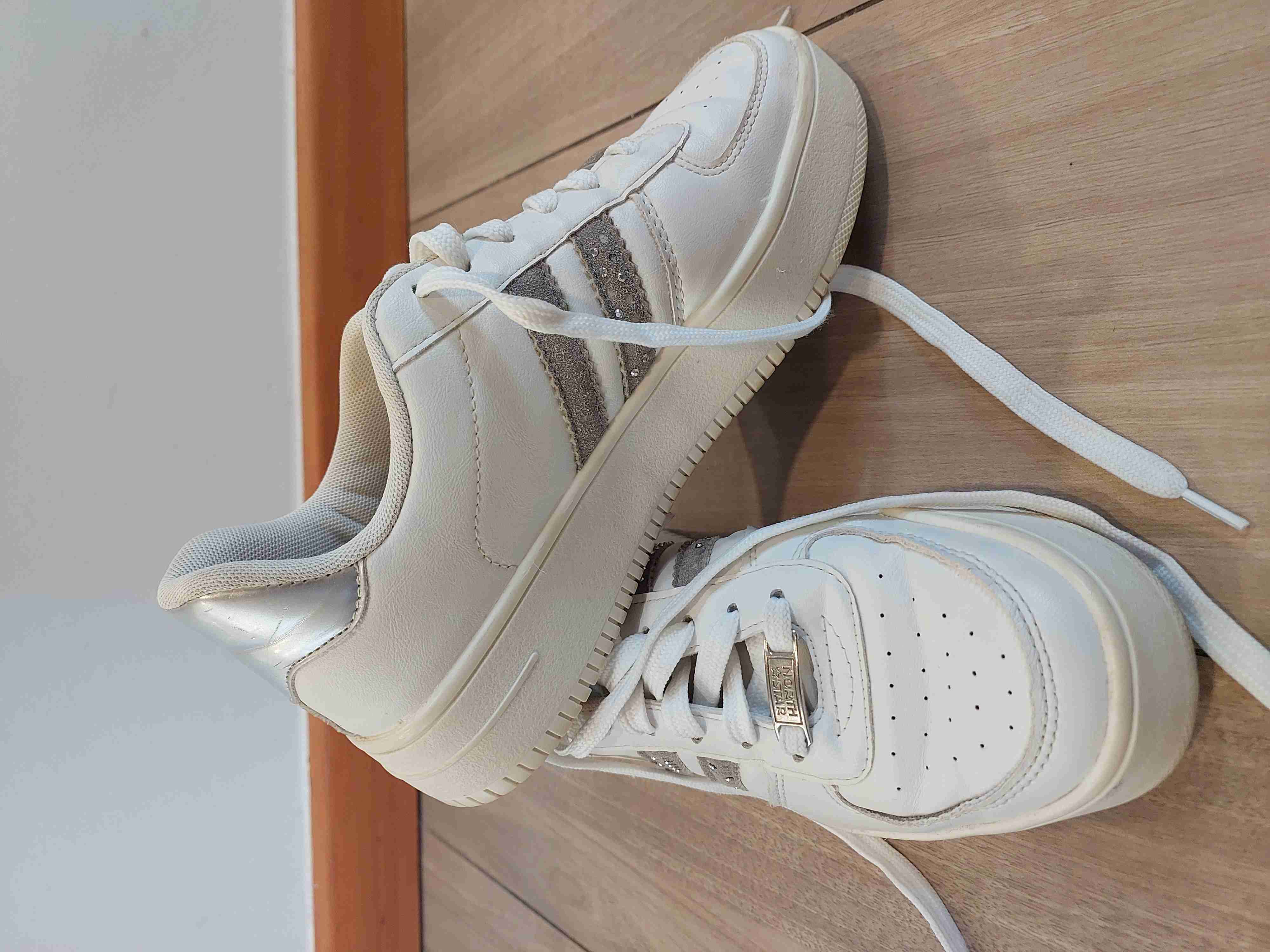 Zapatillas blancas North Star - miniatura 2