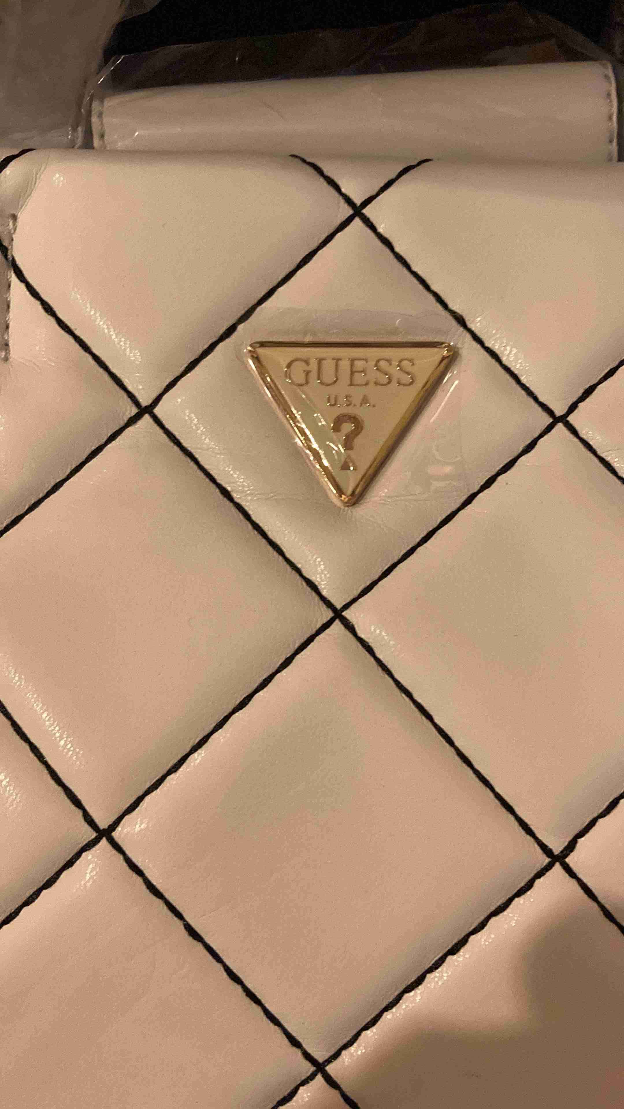 Bolso marce Guess, blanco con diseño acolchado - miniatura 2