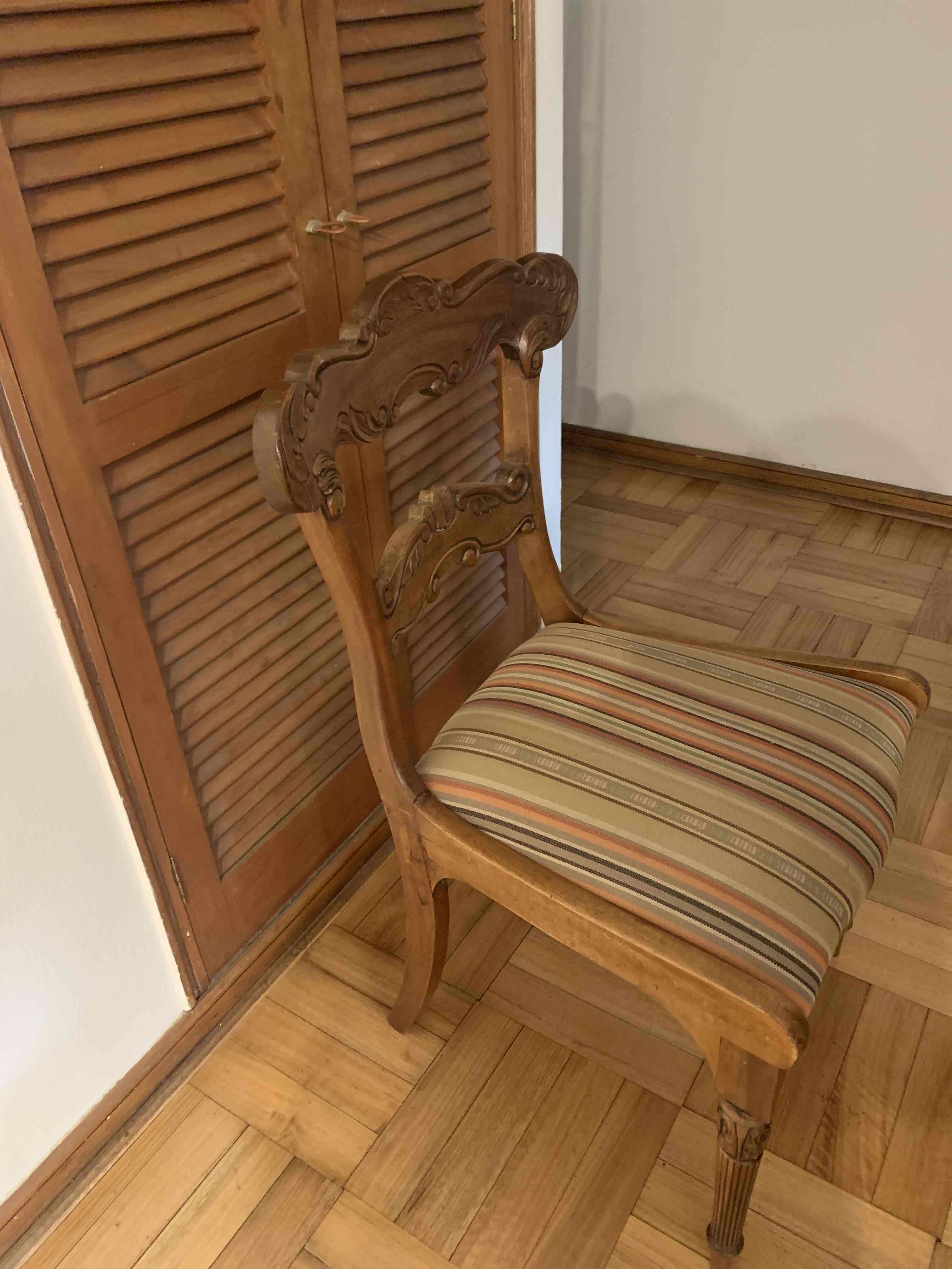 Silla de madera vintage - miniatura 2