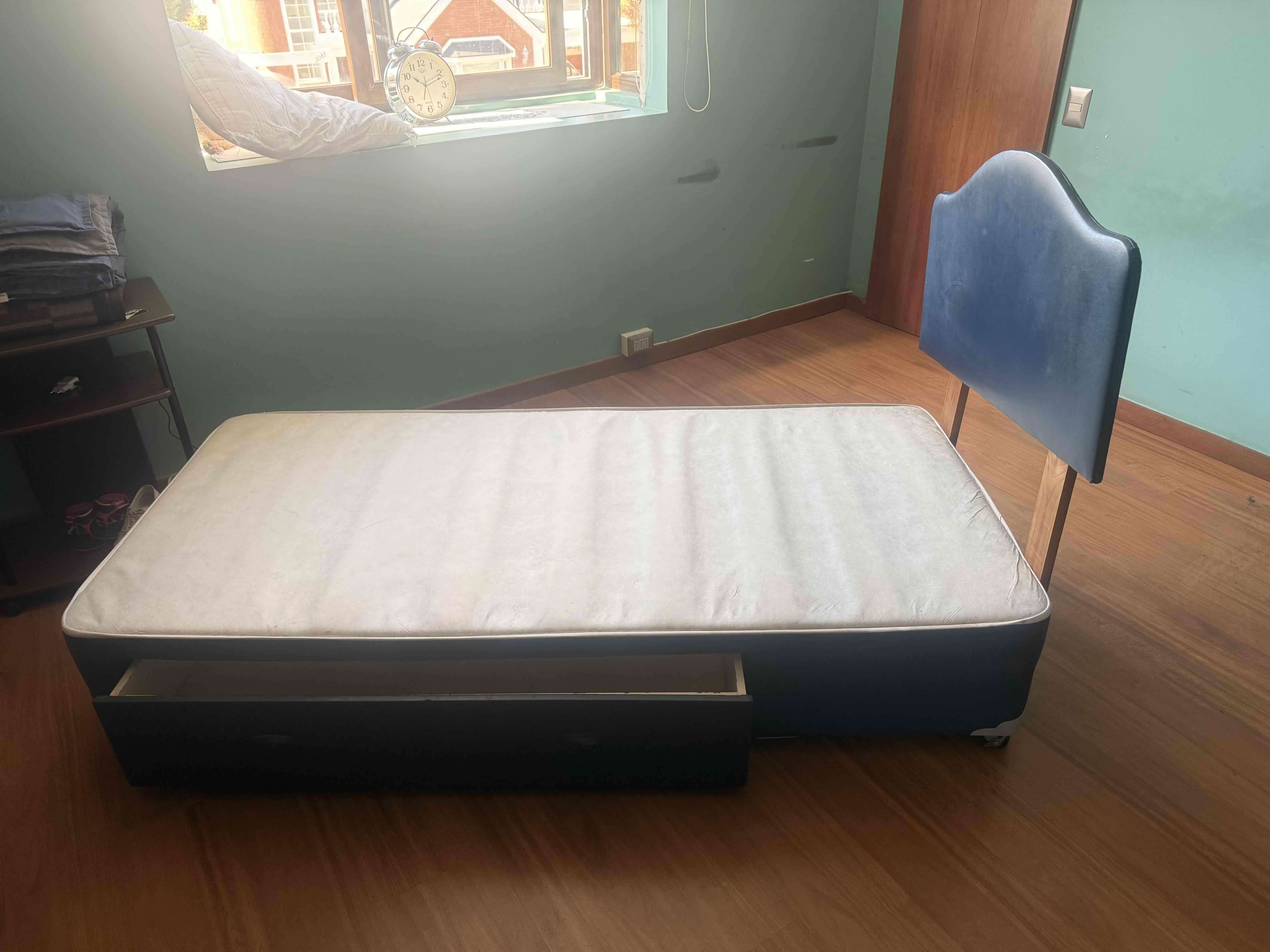 Colchón + cama  individual Armonie usado - miniatura 3