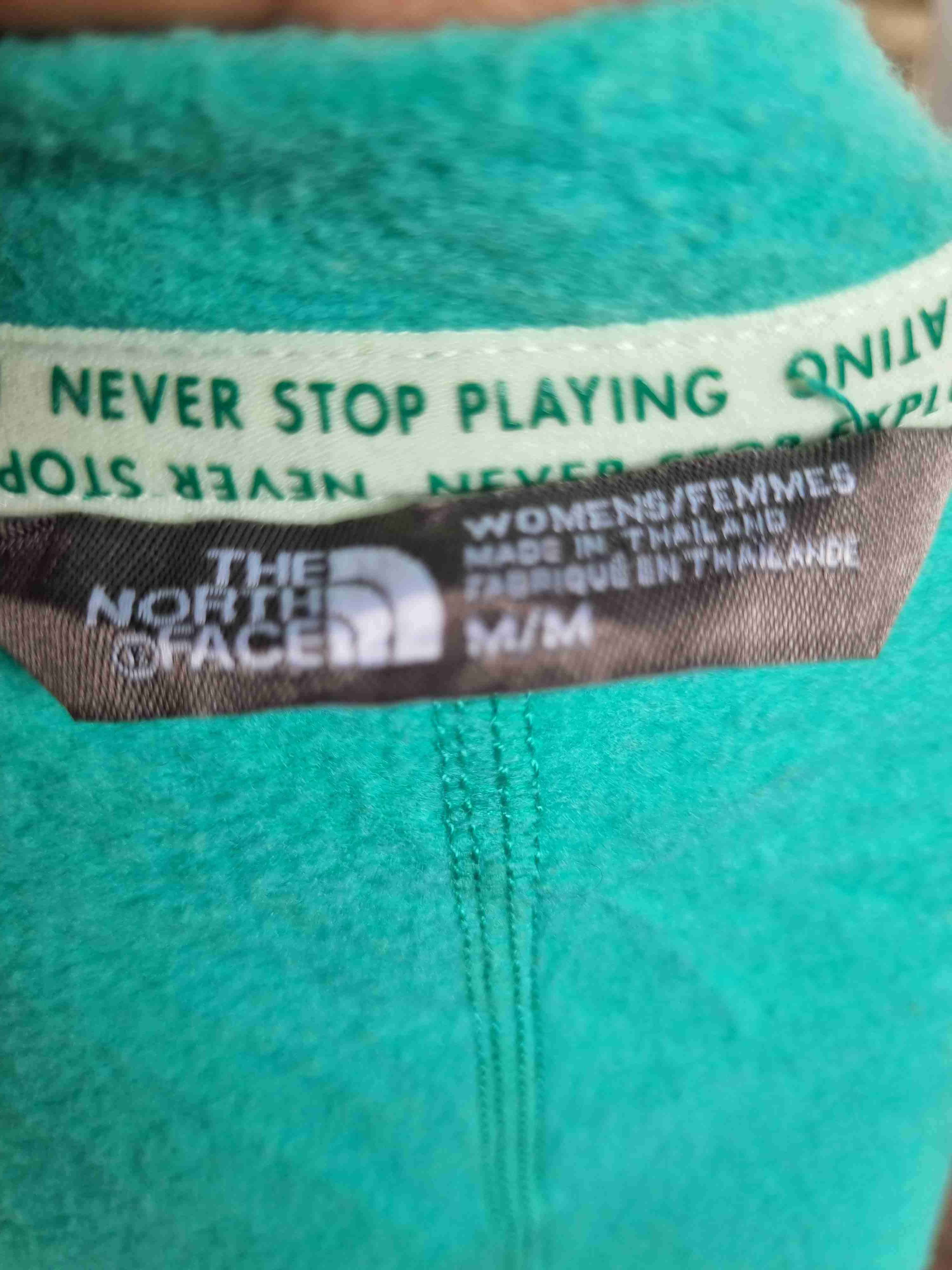 Polerón con capucha verde The North Face - 3