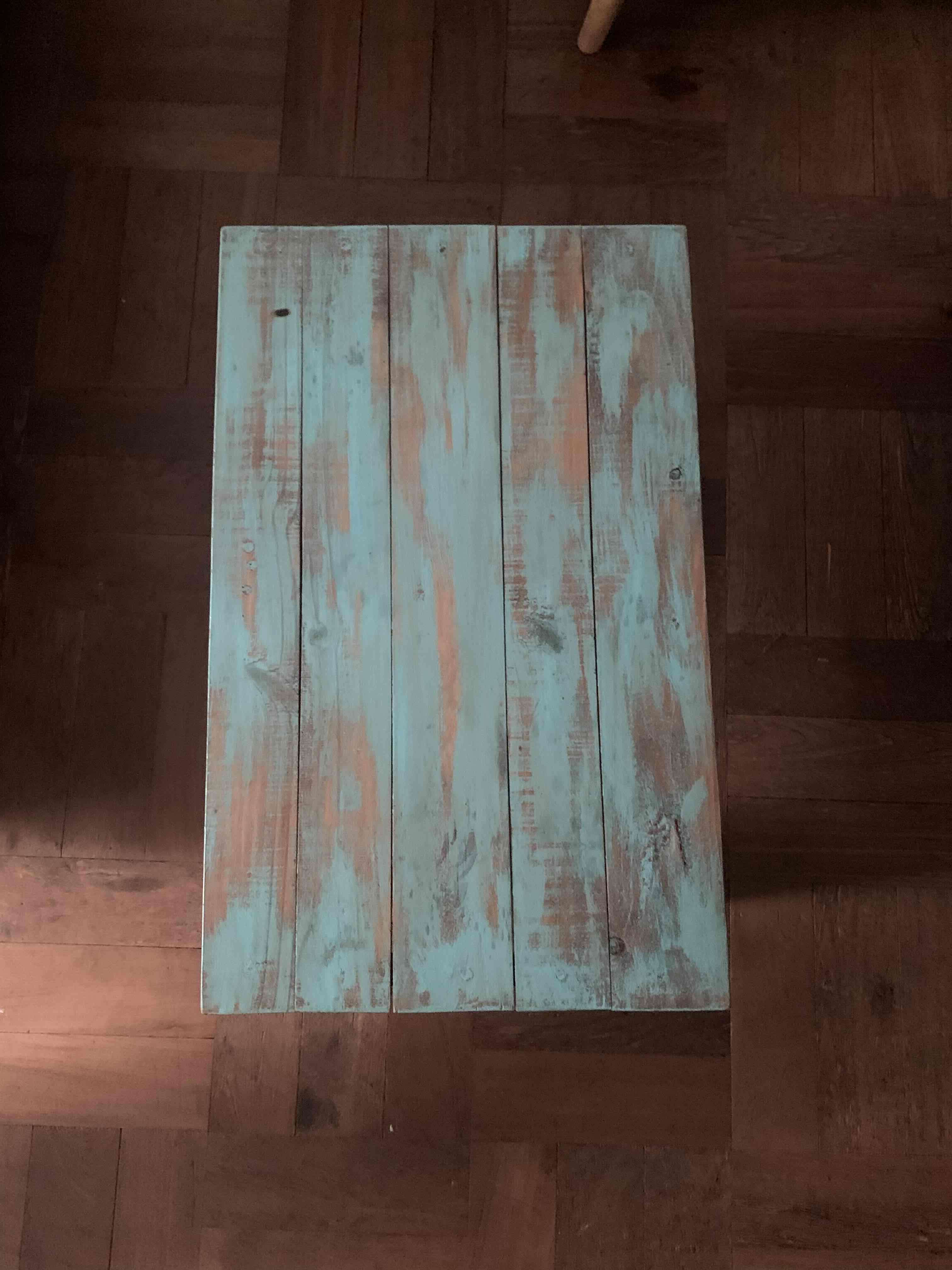 Mesa de madera rústica vintage - miniatura 1