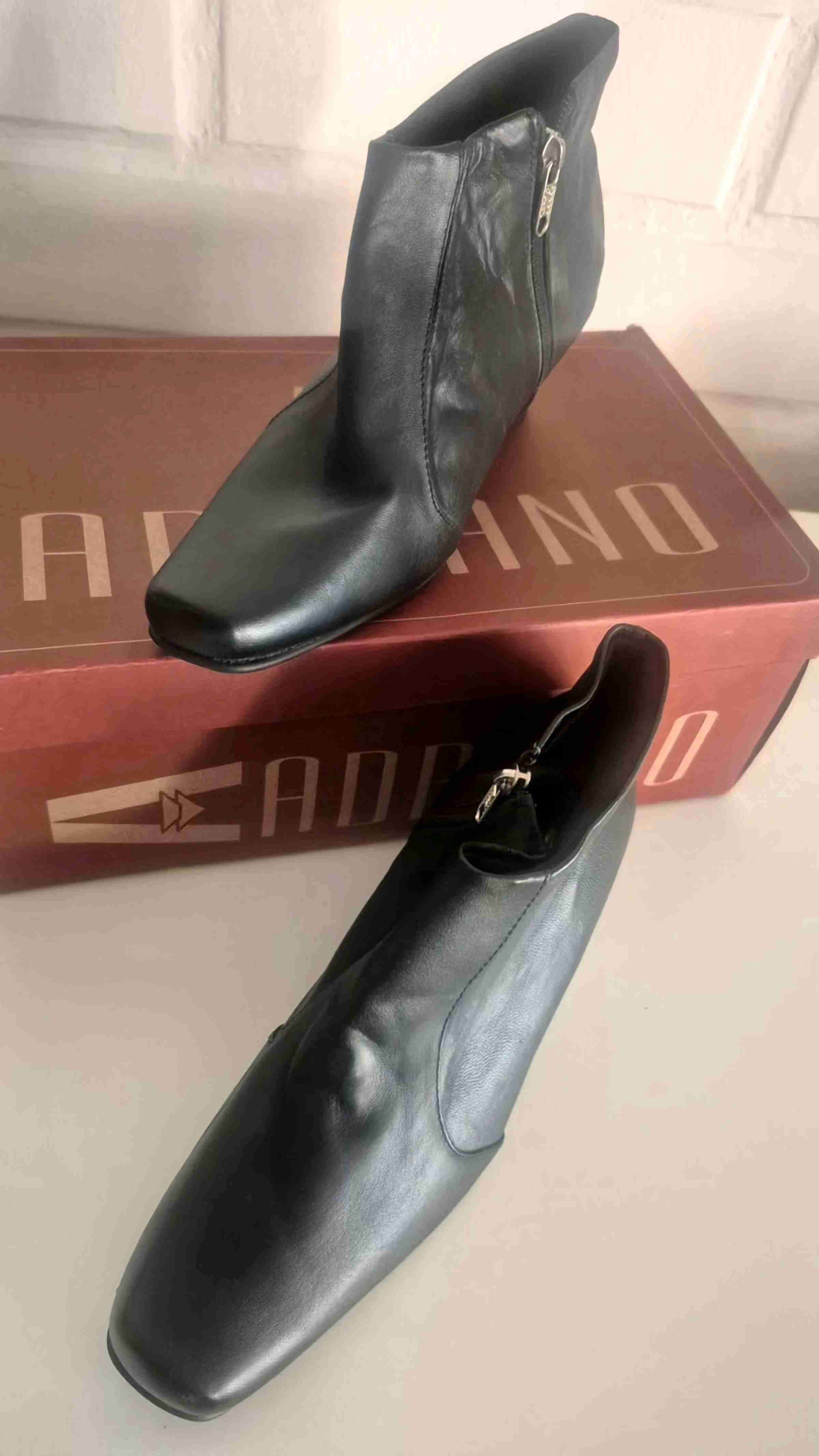 Botines negros de cuero - miniatura 3