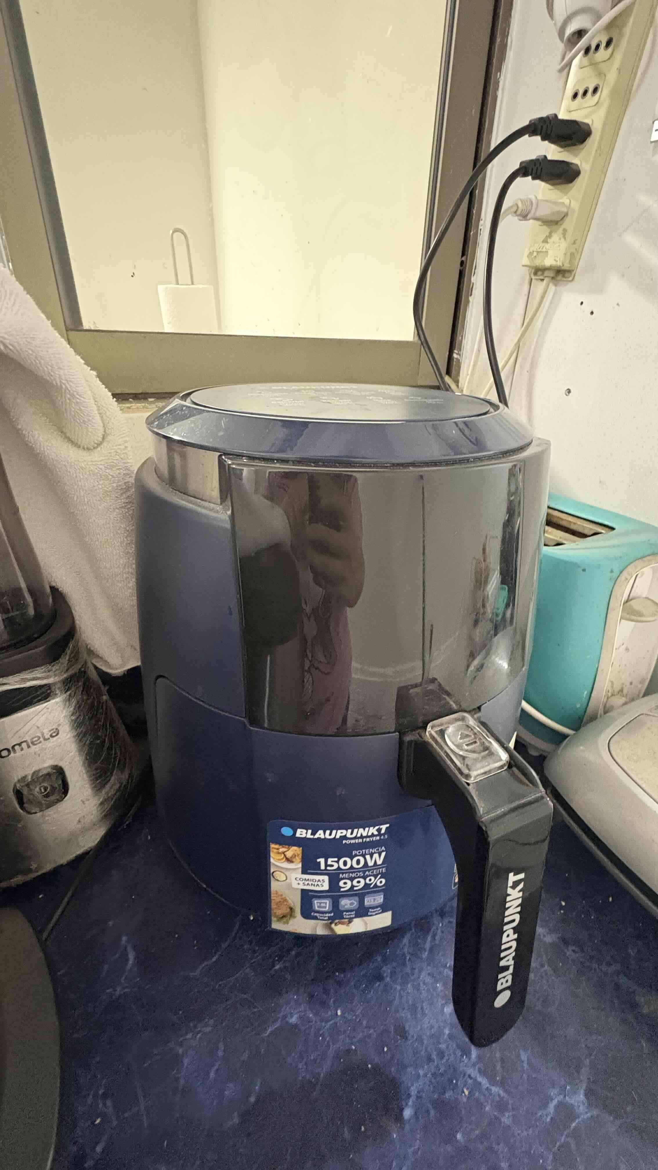 Freidora de aire Blaupunkt 1500W - miniatura 1