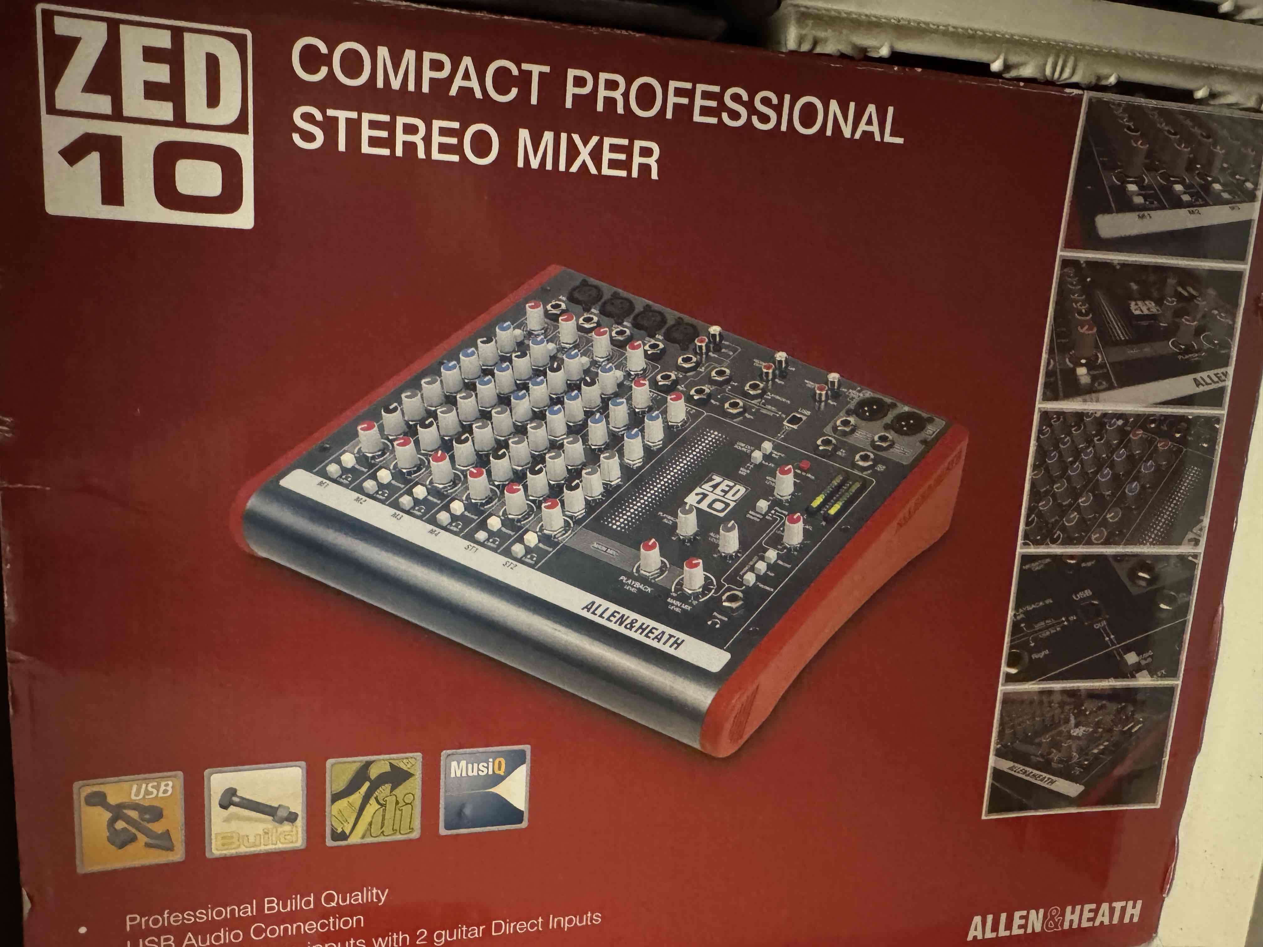 Mezclador stereo profesional ZED-10