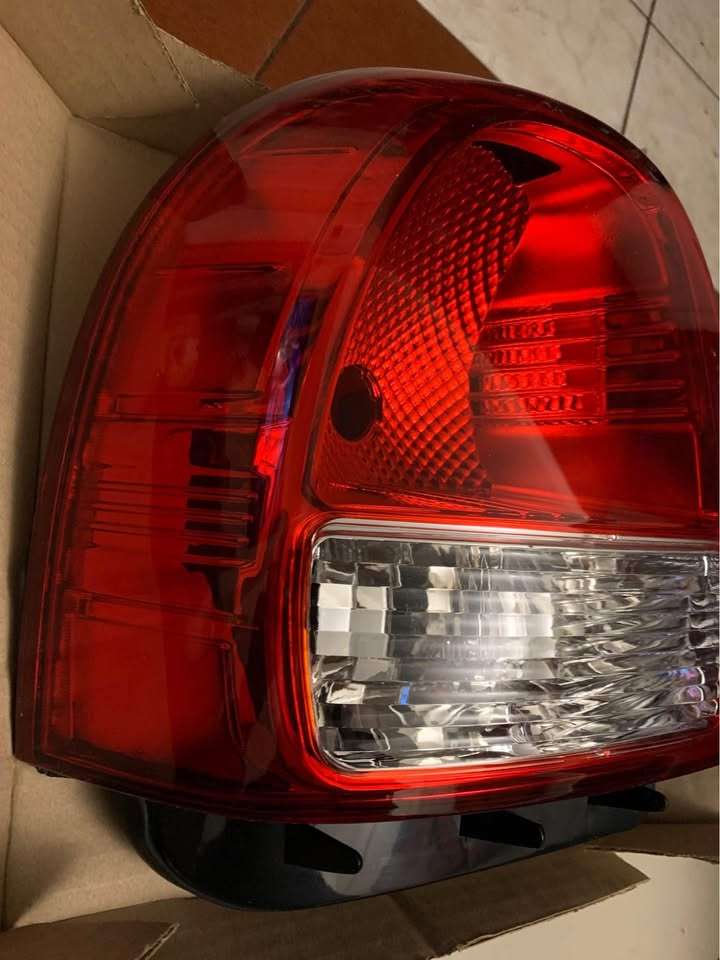 Foco trasero Izquierdo Corsa 2011 3 puertas - miniatura 2