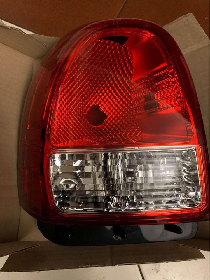 Foco trasero Izquierdo Corsa 2011 3 puertas - miniatura 5