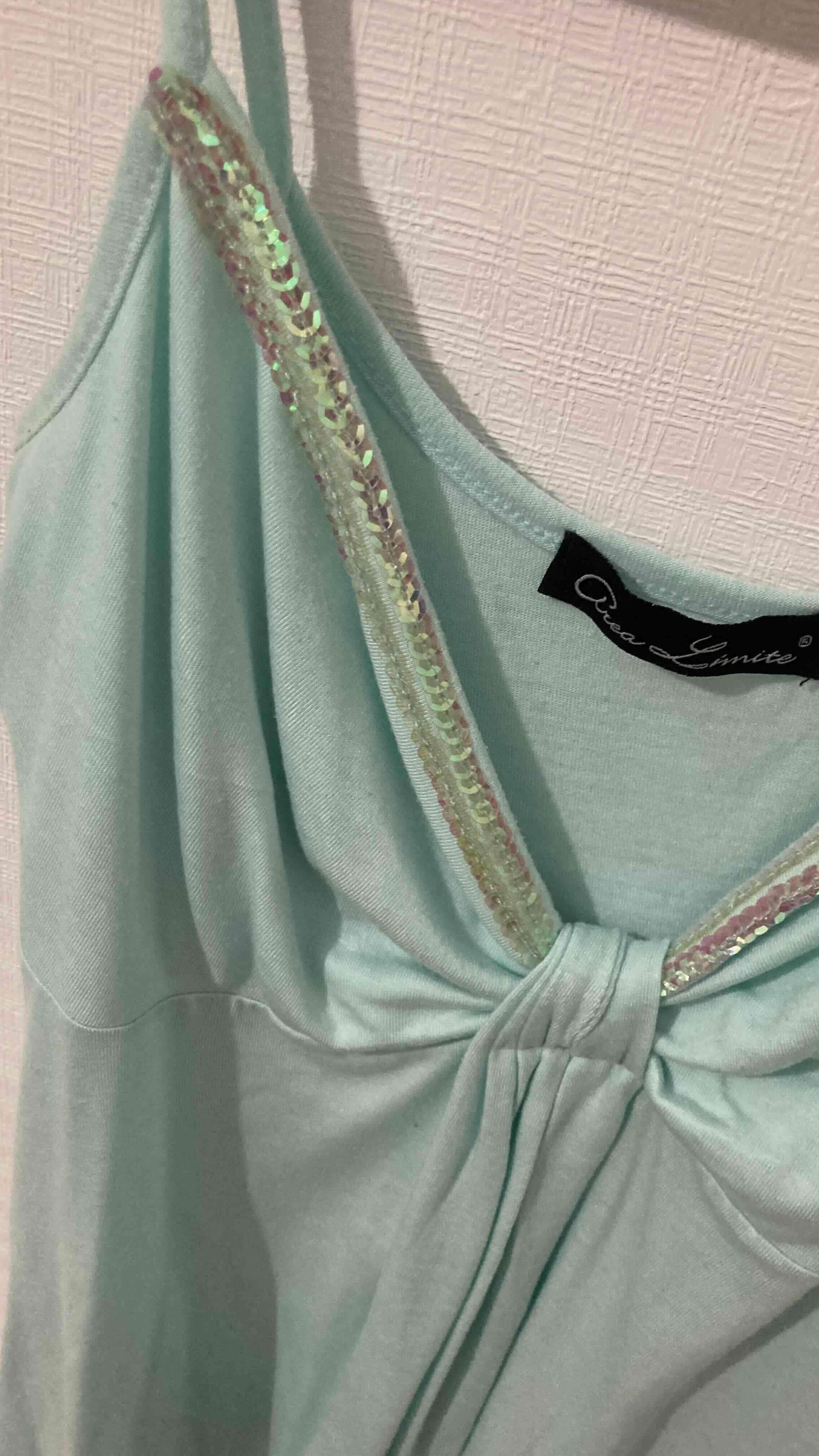 Polera verde menta con lentejuelas - miniatura 5