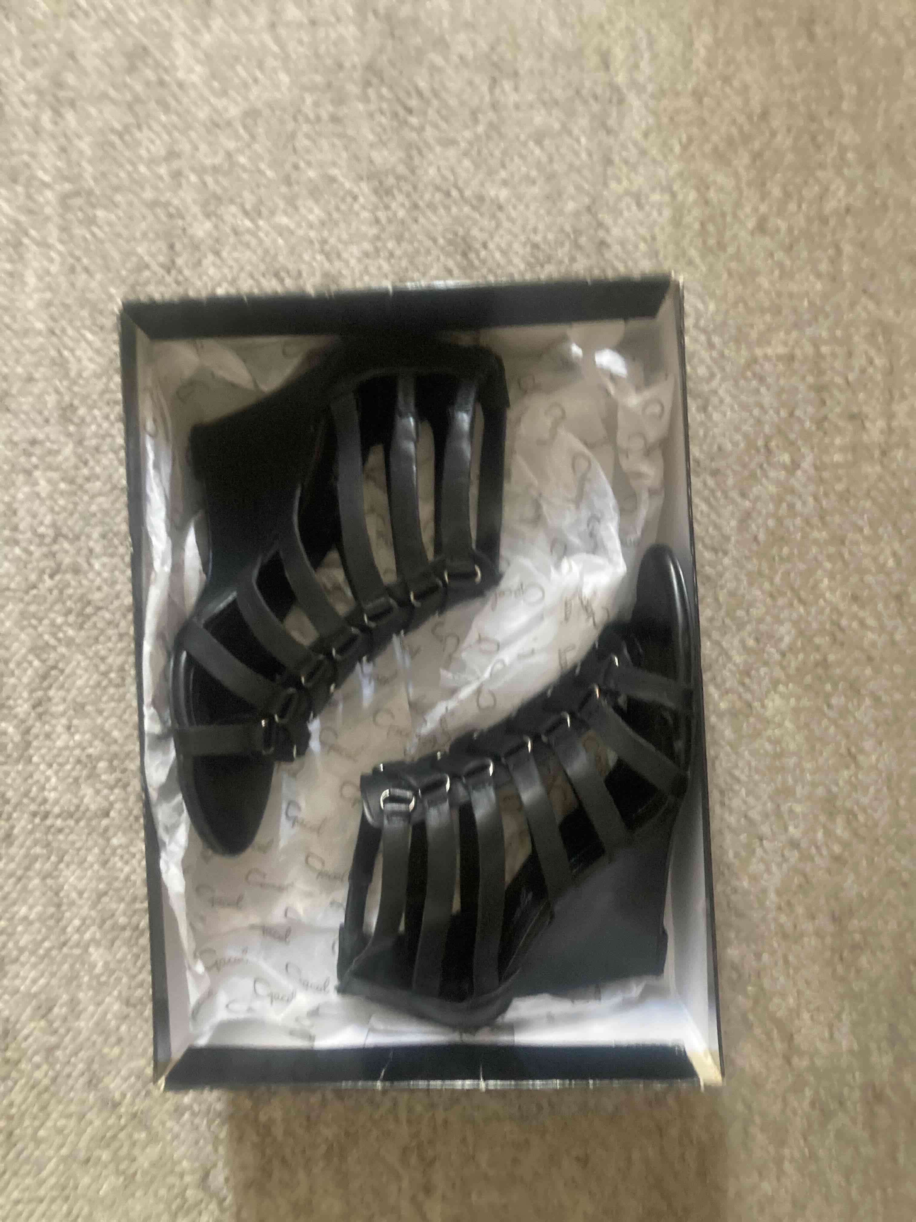 Sandalias negras de mujer - miniatura 2