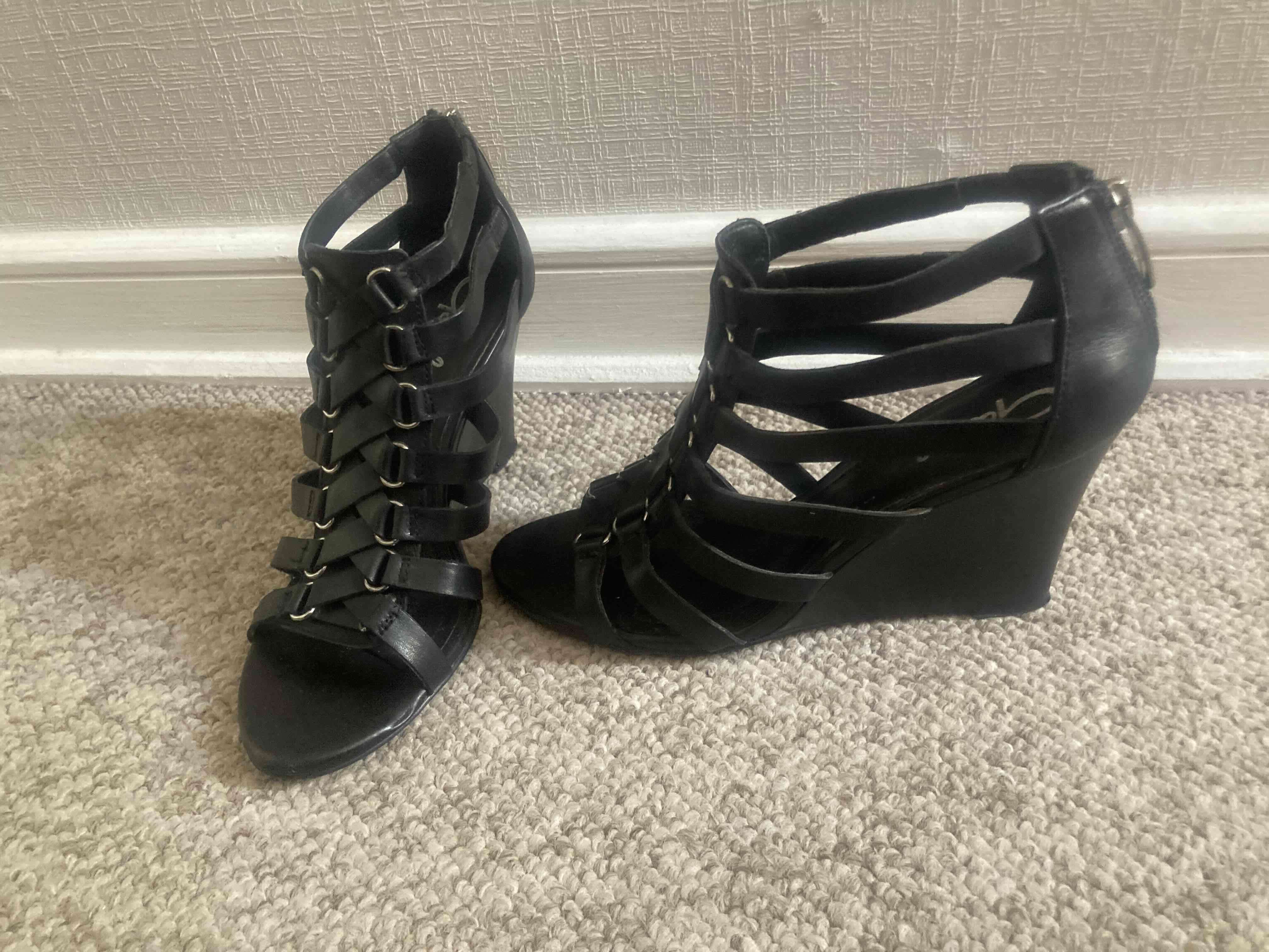 Sandalias negras de mujer - miniatura 5