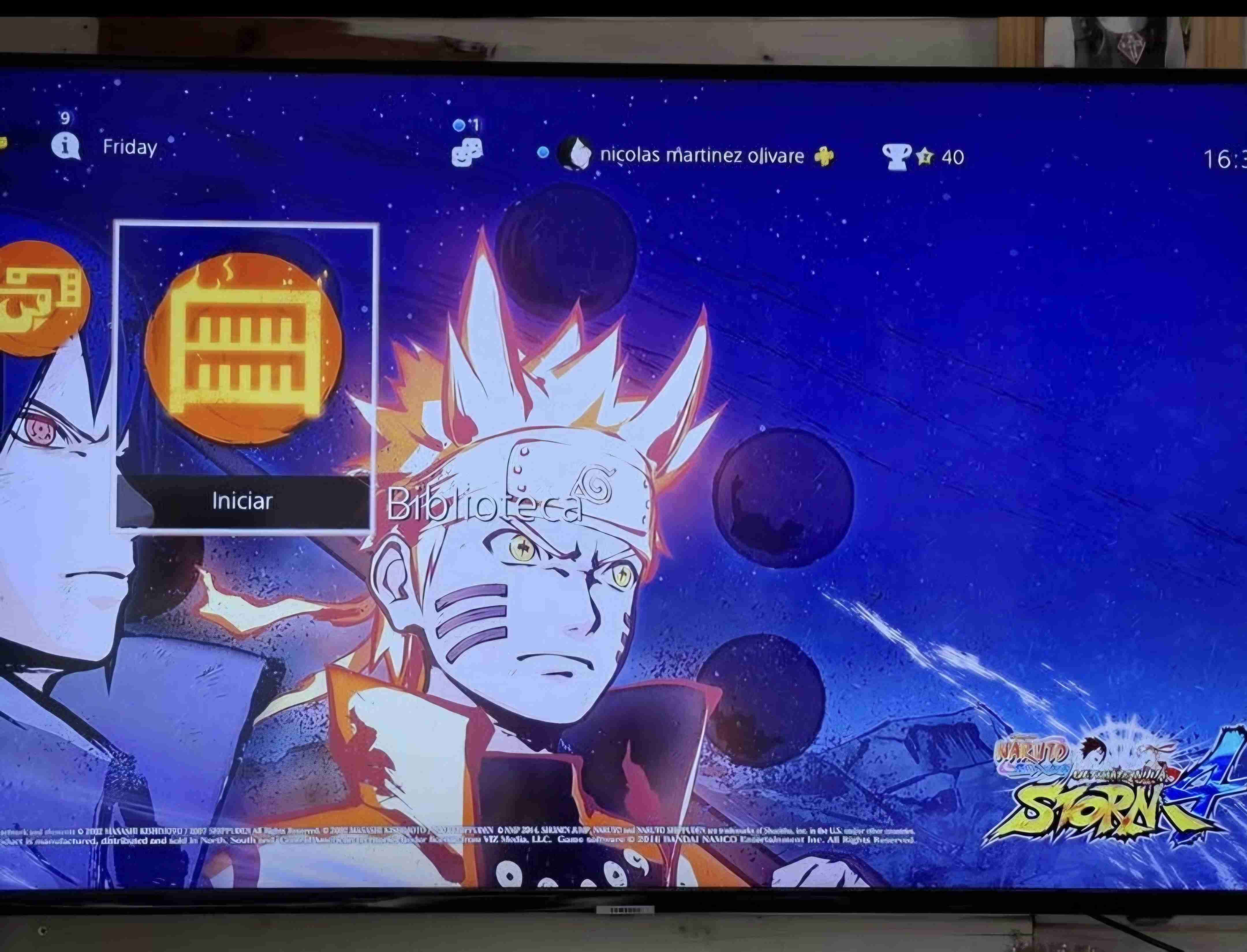 Consola Sony PS4 negra - miniatura 3