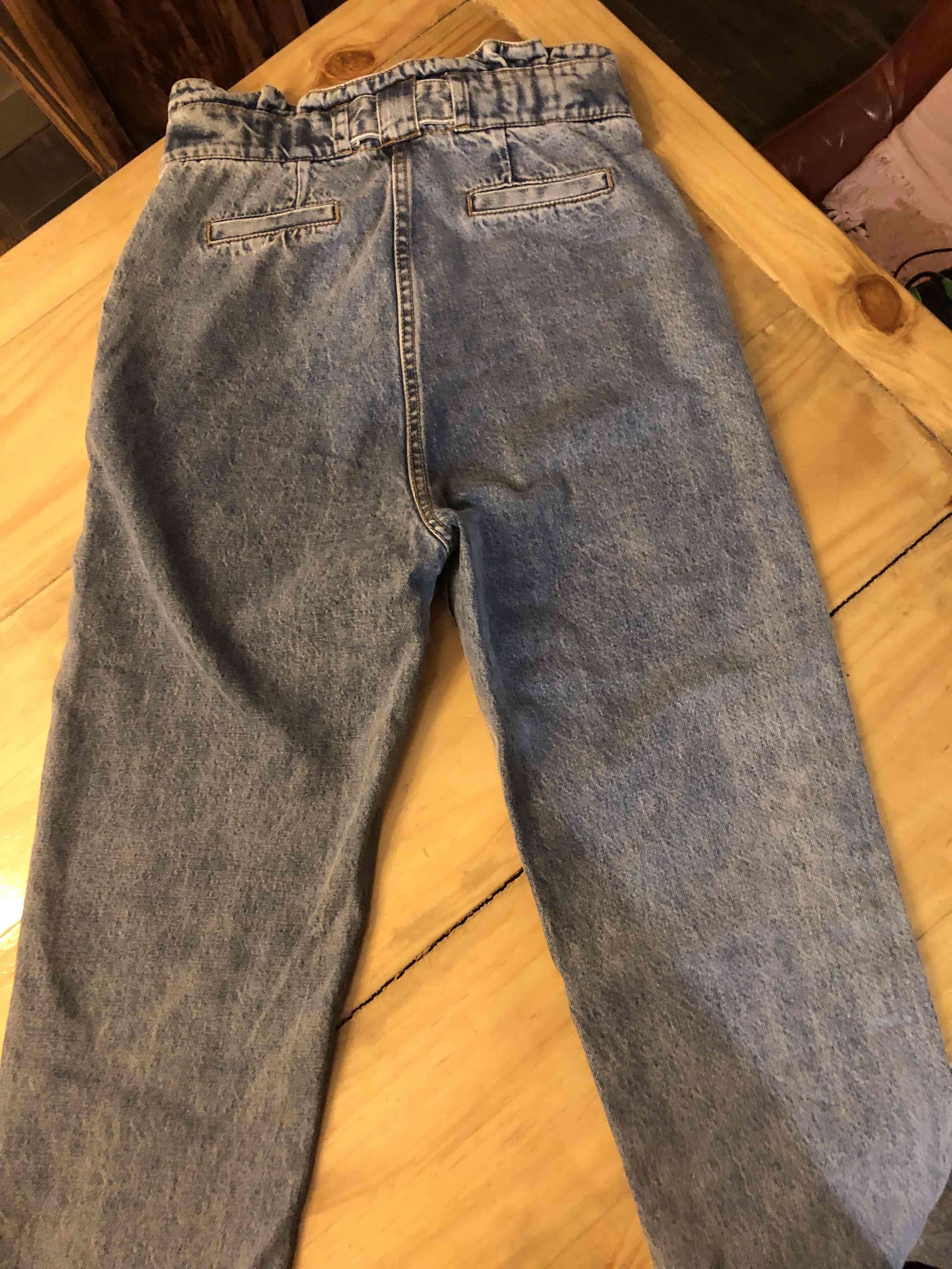 Jeans de mezclilla con cinturón Saint Male - miniatura 4