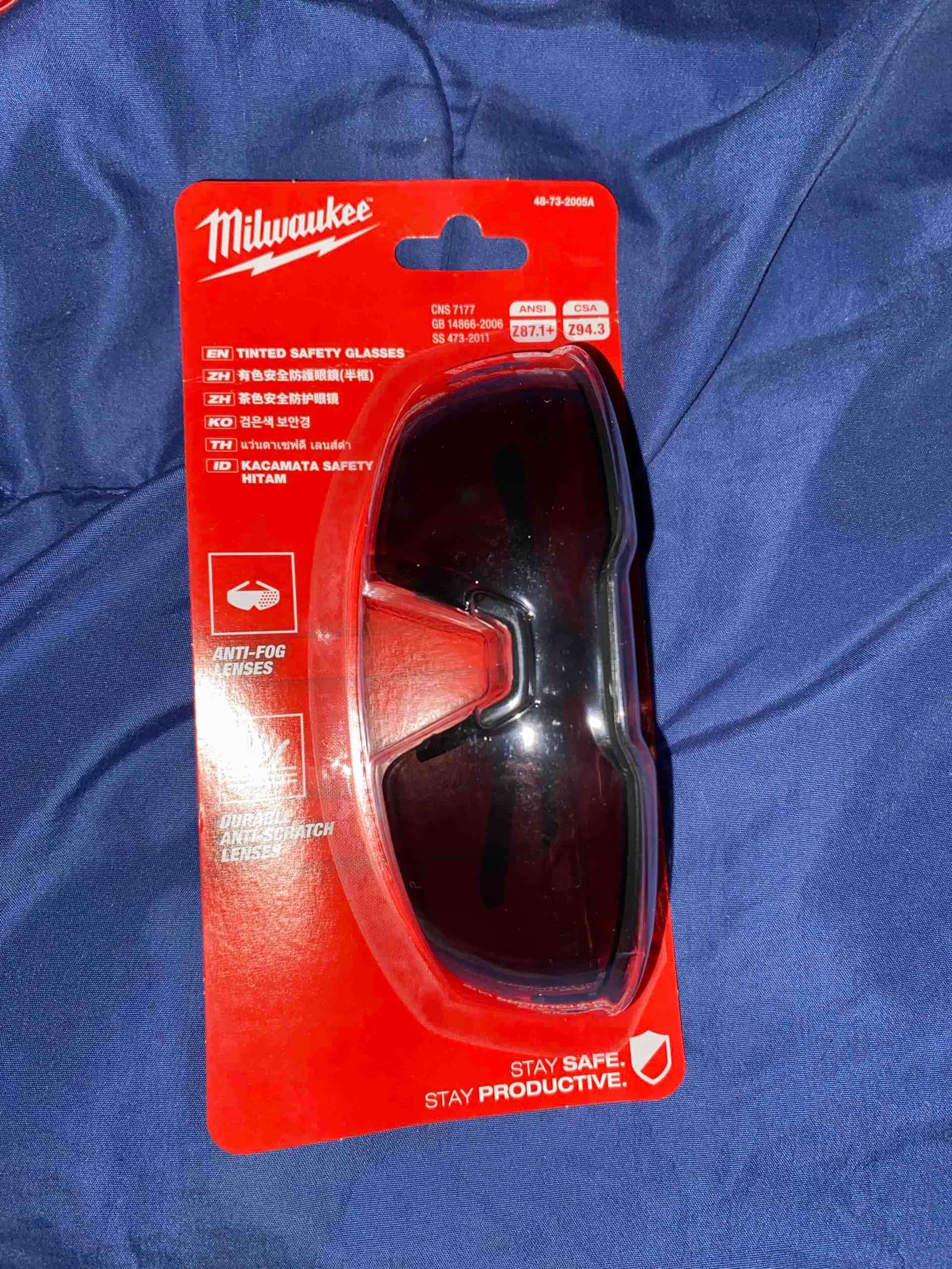Lentes de seguridad Milwaukee ahumados - miniatura 2