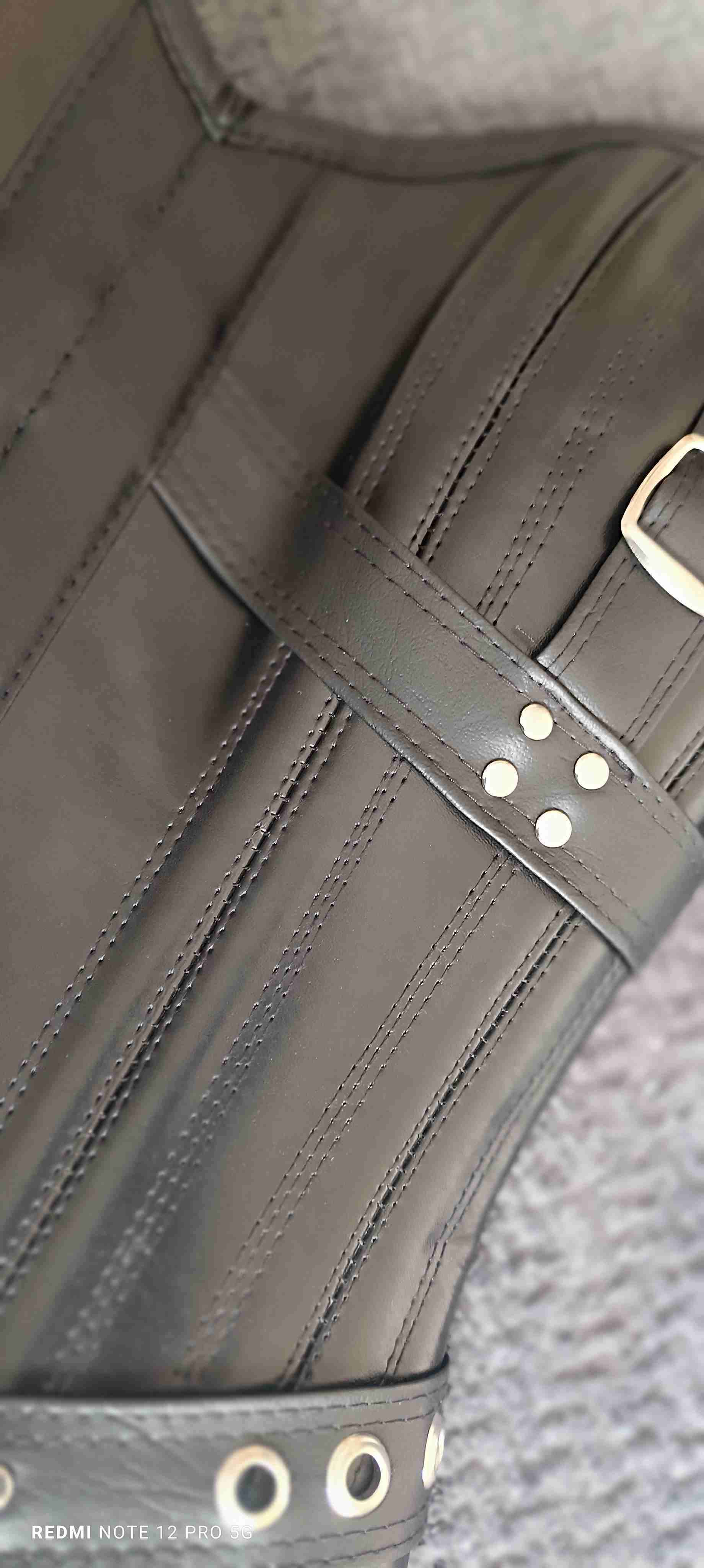 Corset negro con interior púrpura - miniatura 4