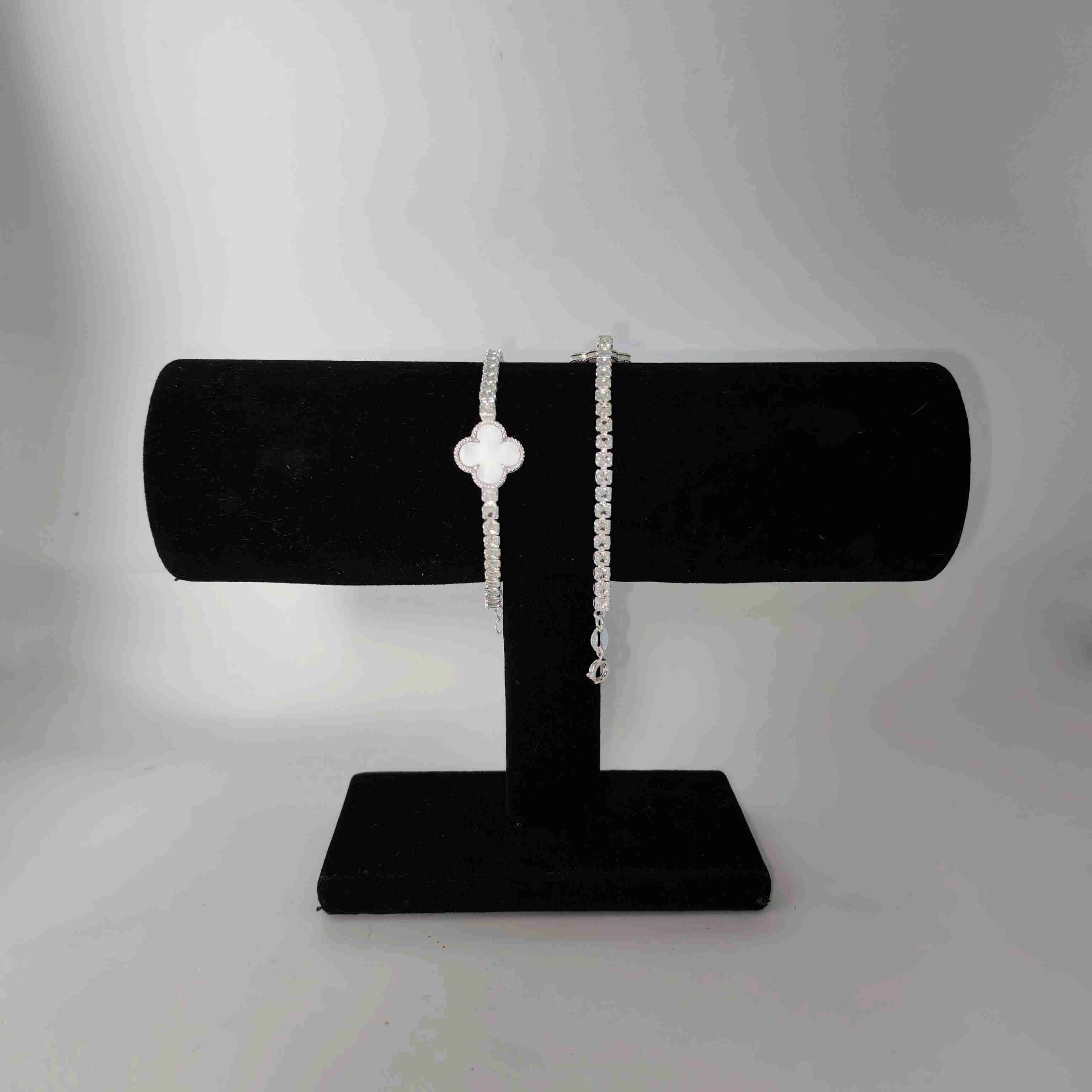 Pulsera con dije brillante - 3