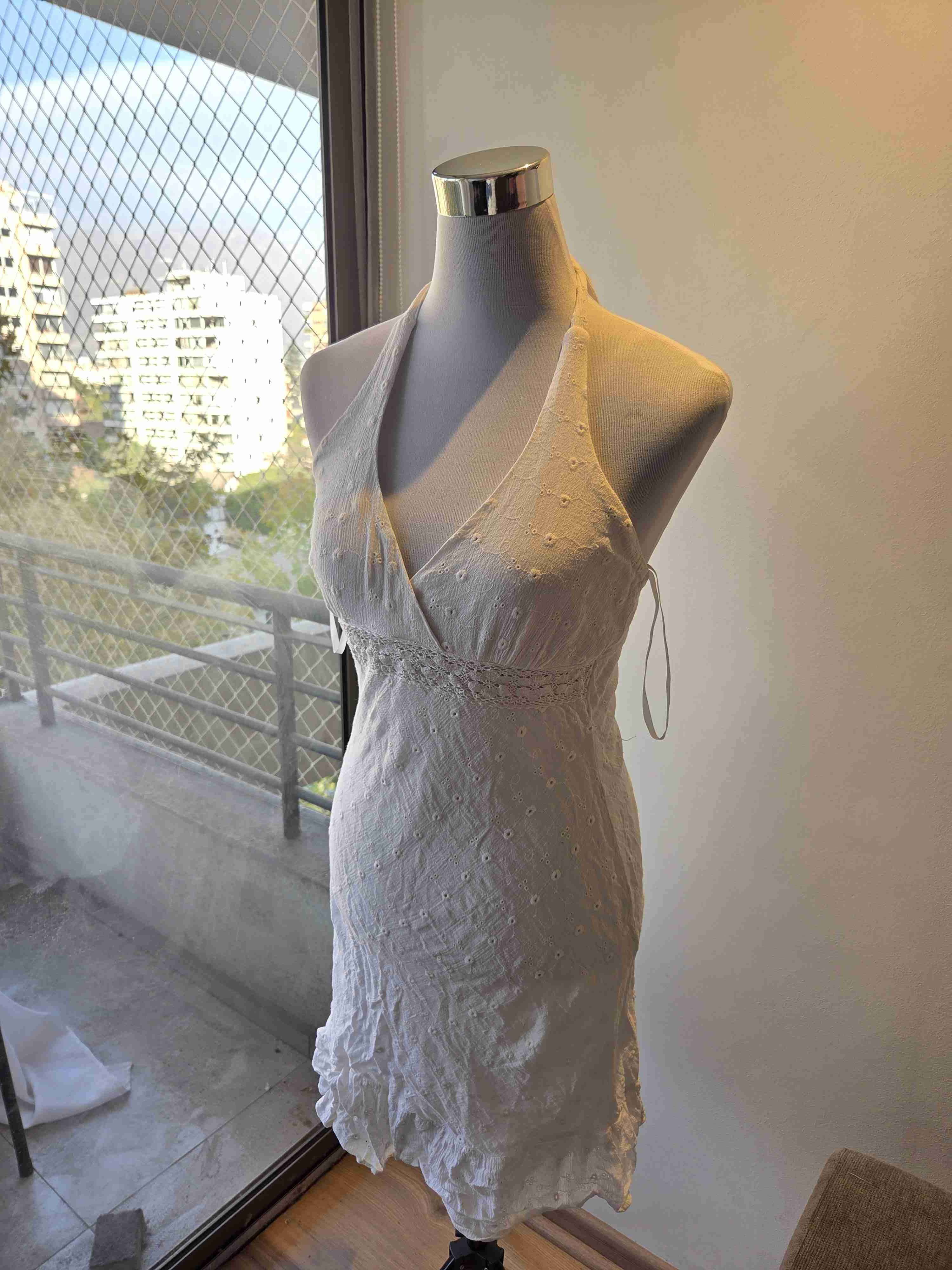 Vestido blanco halter - miniatura 2