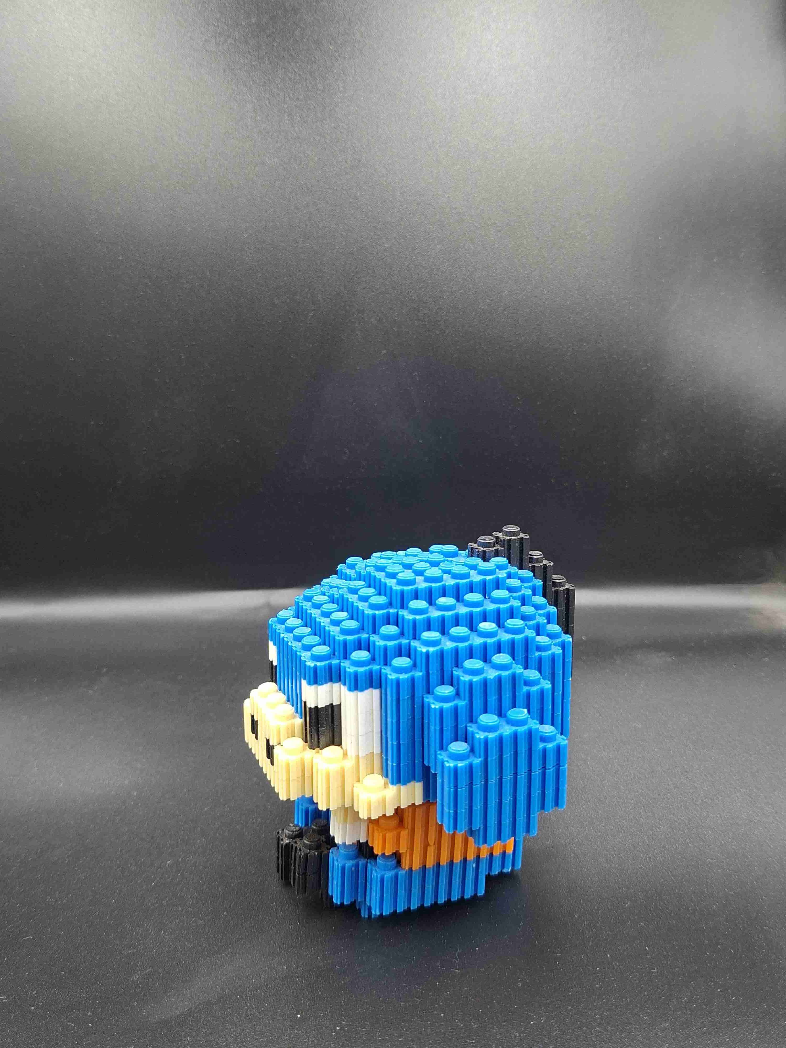 Muñeco decorativo hecho con bloques - miniatura 3