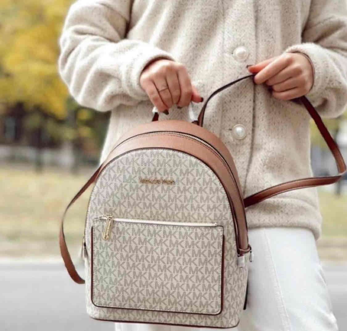 Mochila beige Michael Kors - miniatura 1