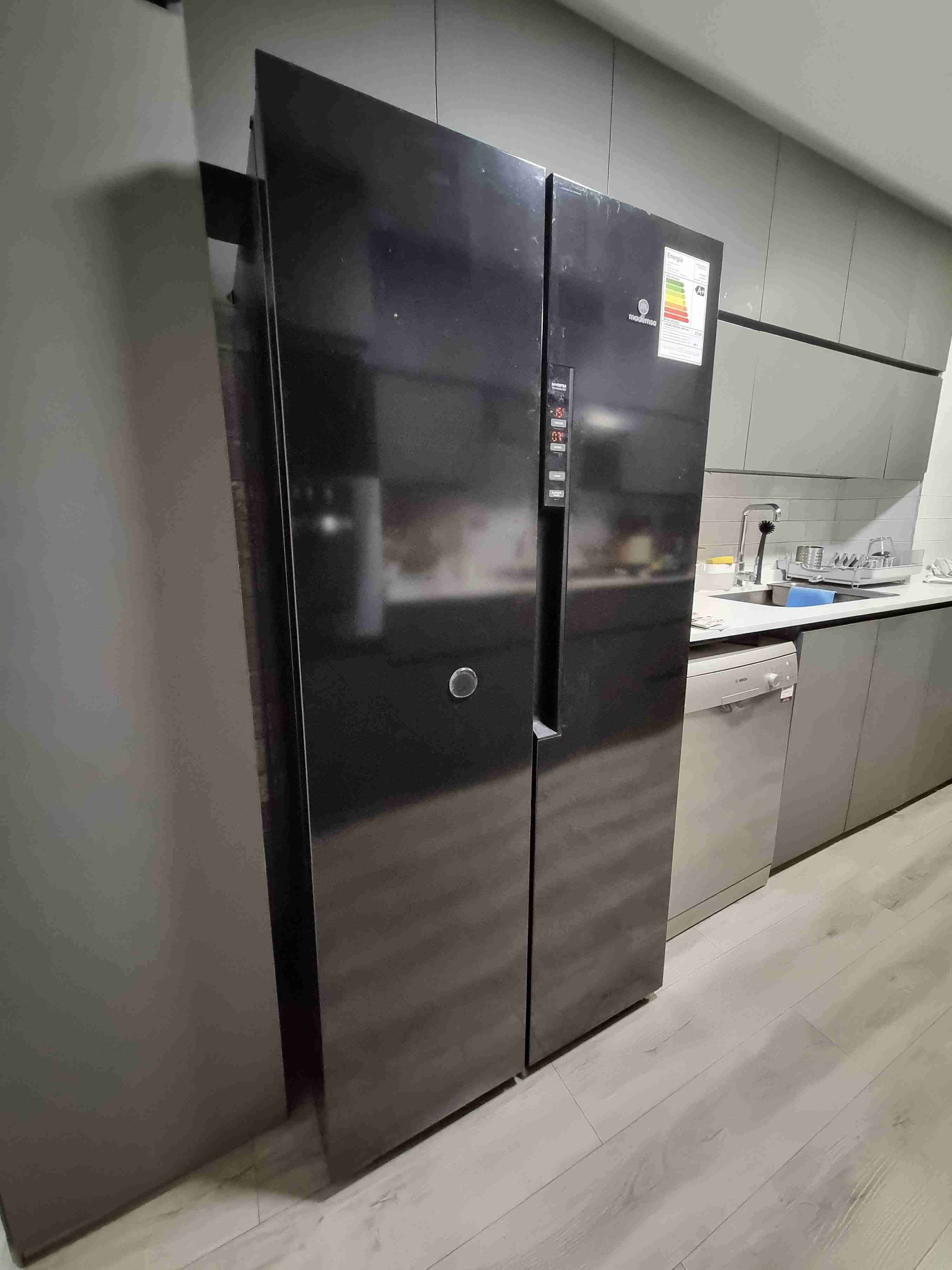 Refrigerador Samsung negro doble puerta