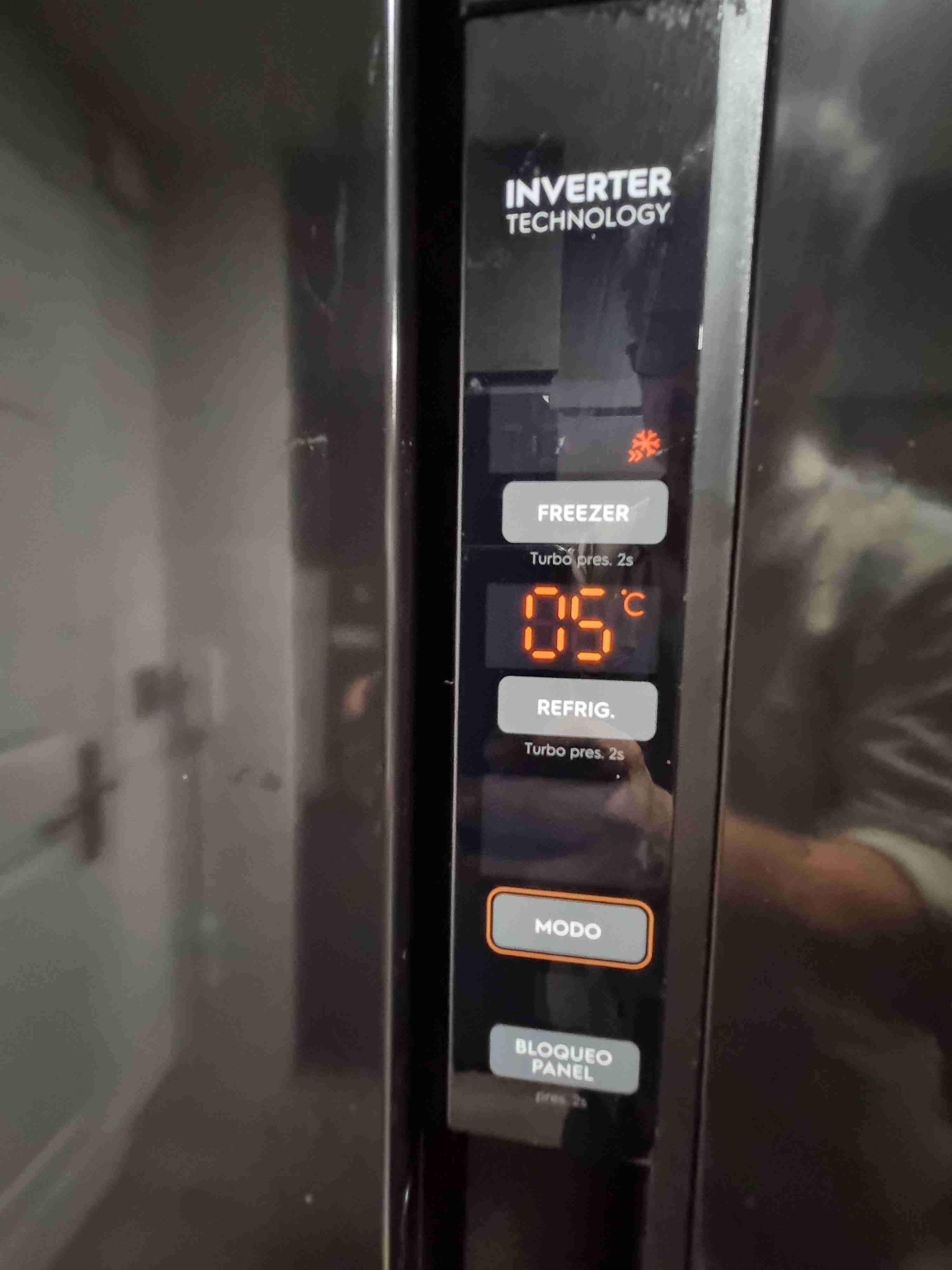 Refrigerador Samsung negro doble puerta - 3