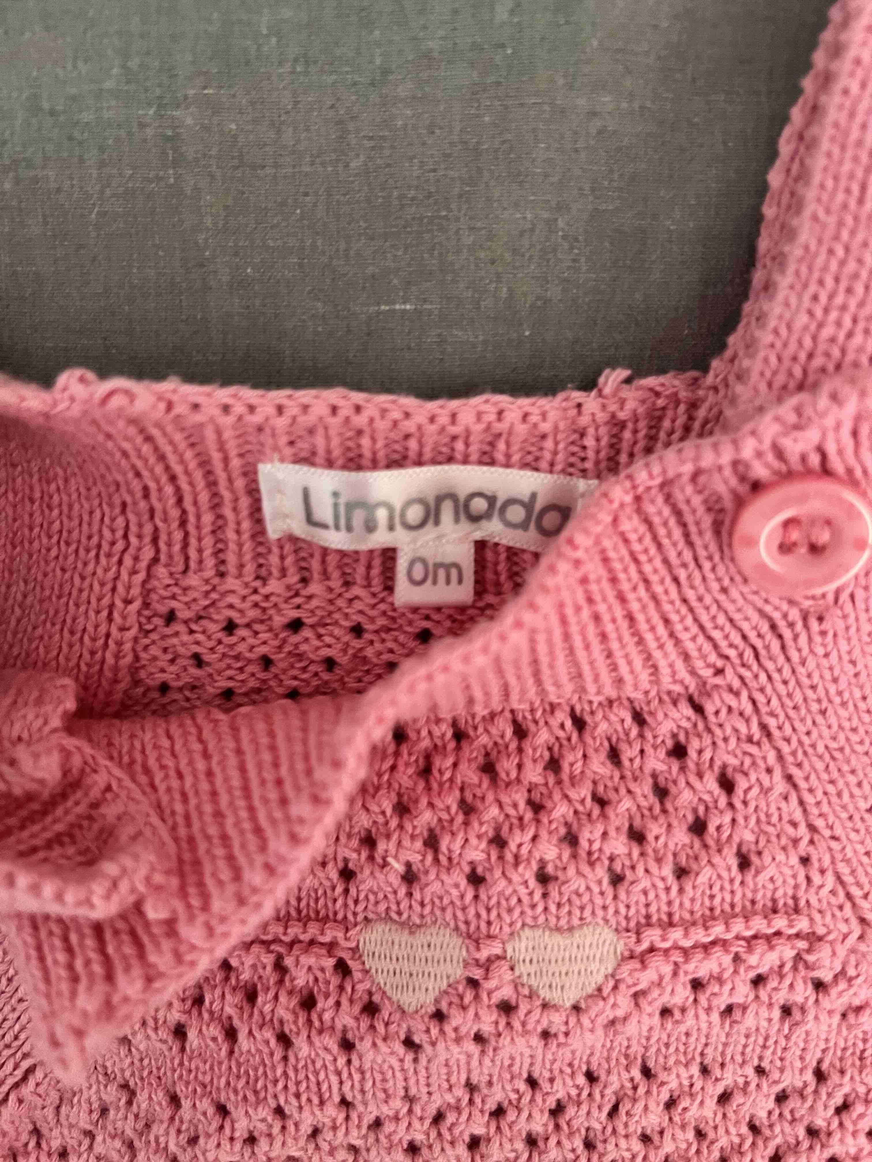 Enterito de bebé rosa tejido - miniatura 2