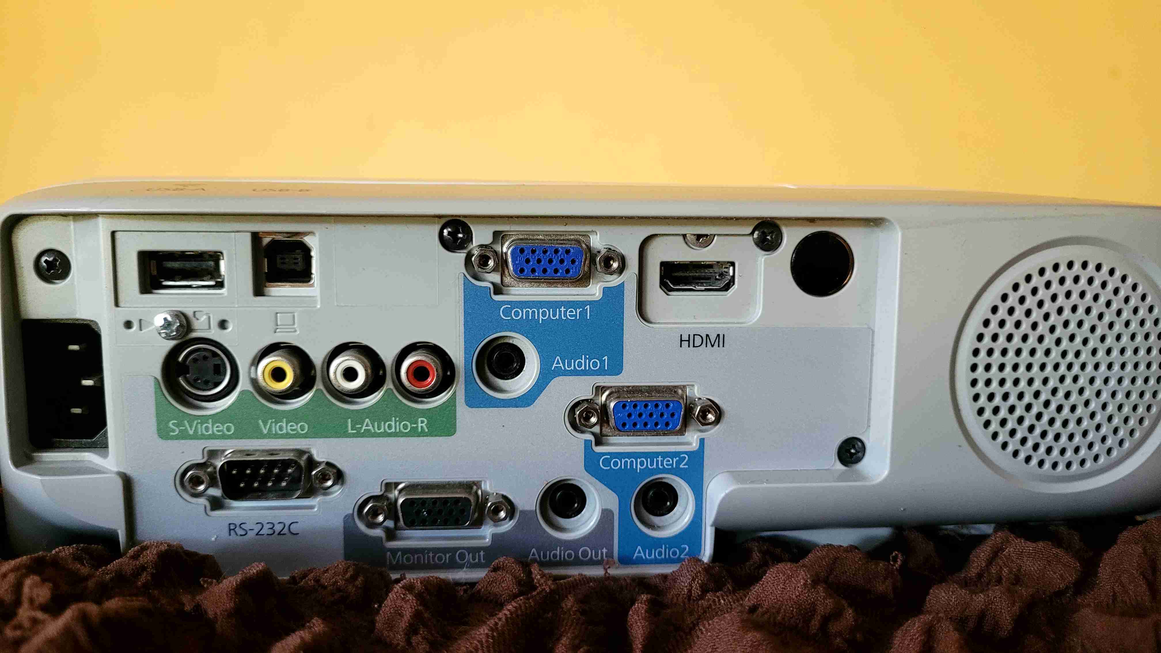 Proyector Epson PowerLite S17 - miniatura 3