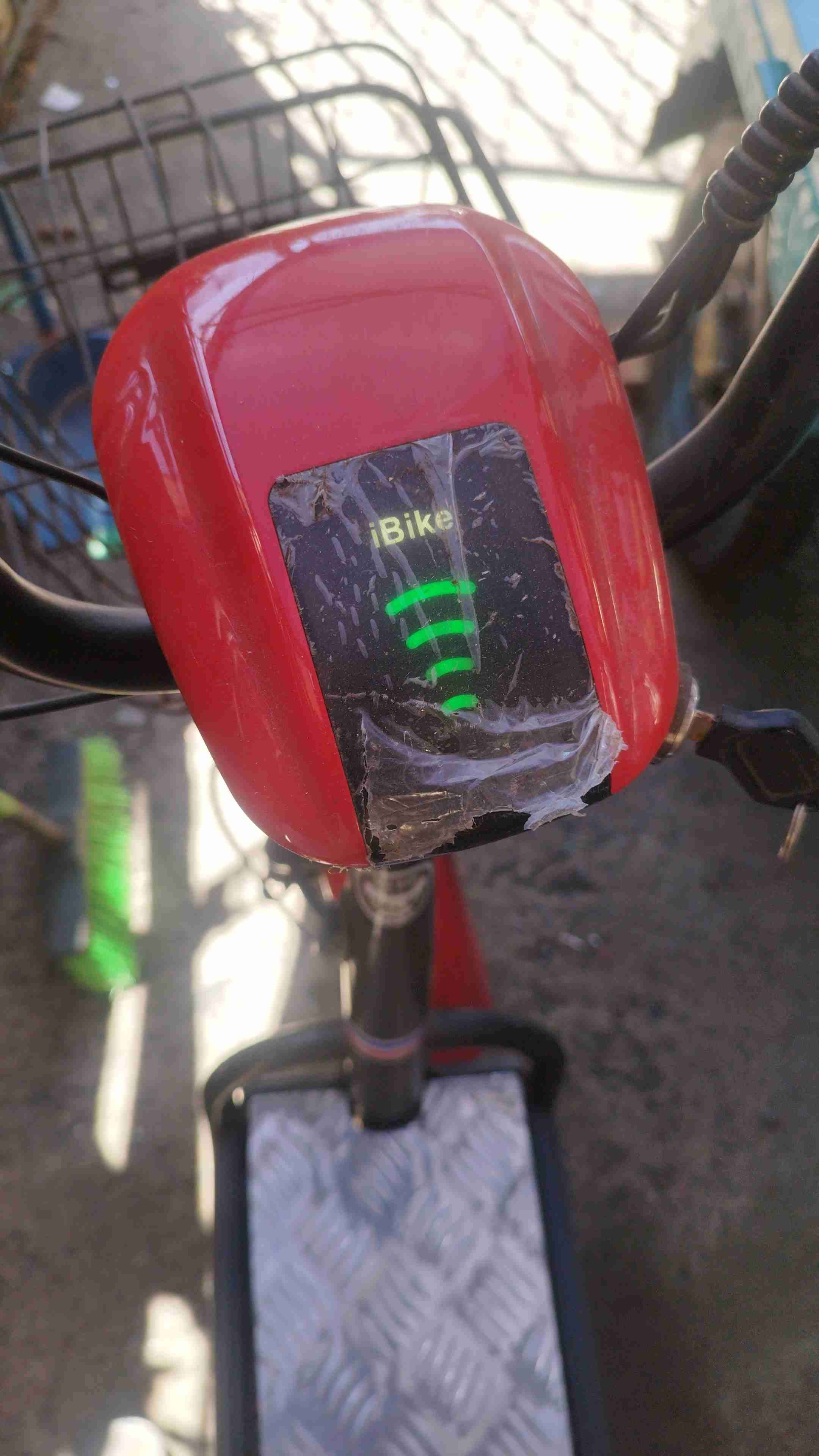 Bicicleta eléctrica con canasto - miniatura 2