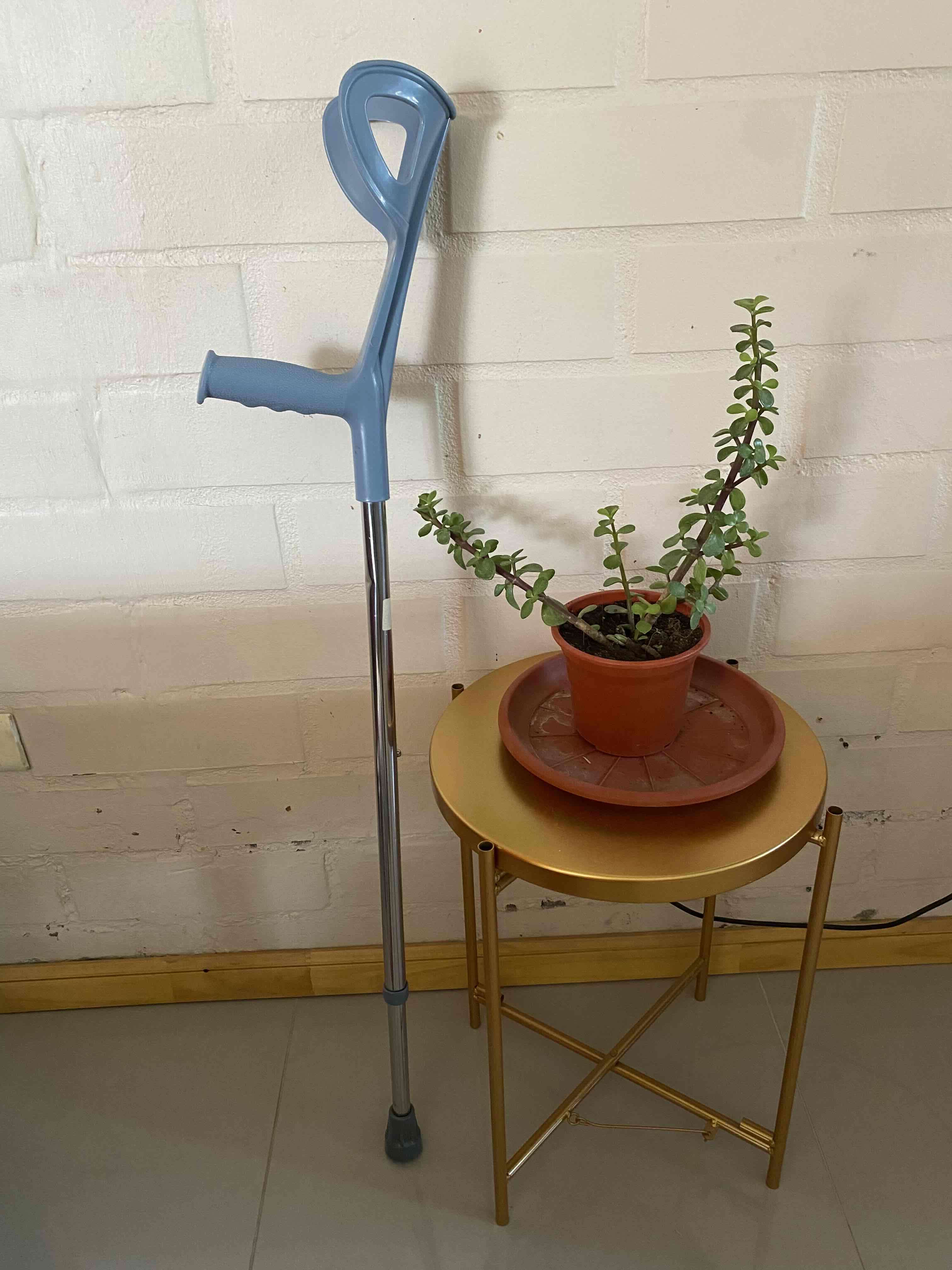 Muleta azul ajustable