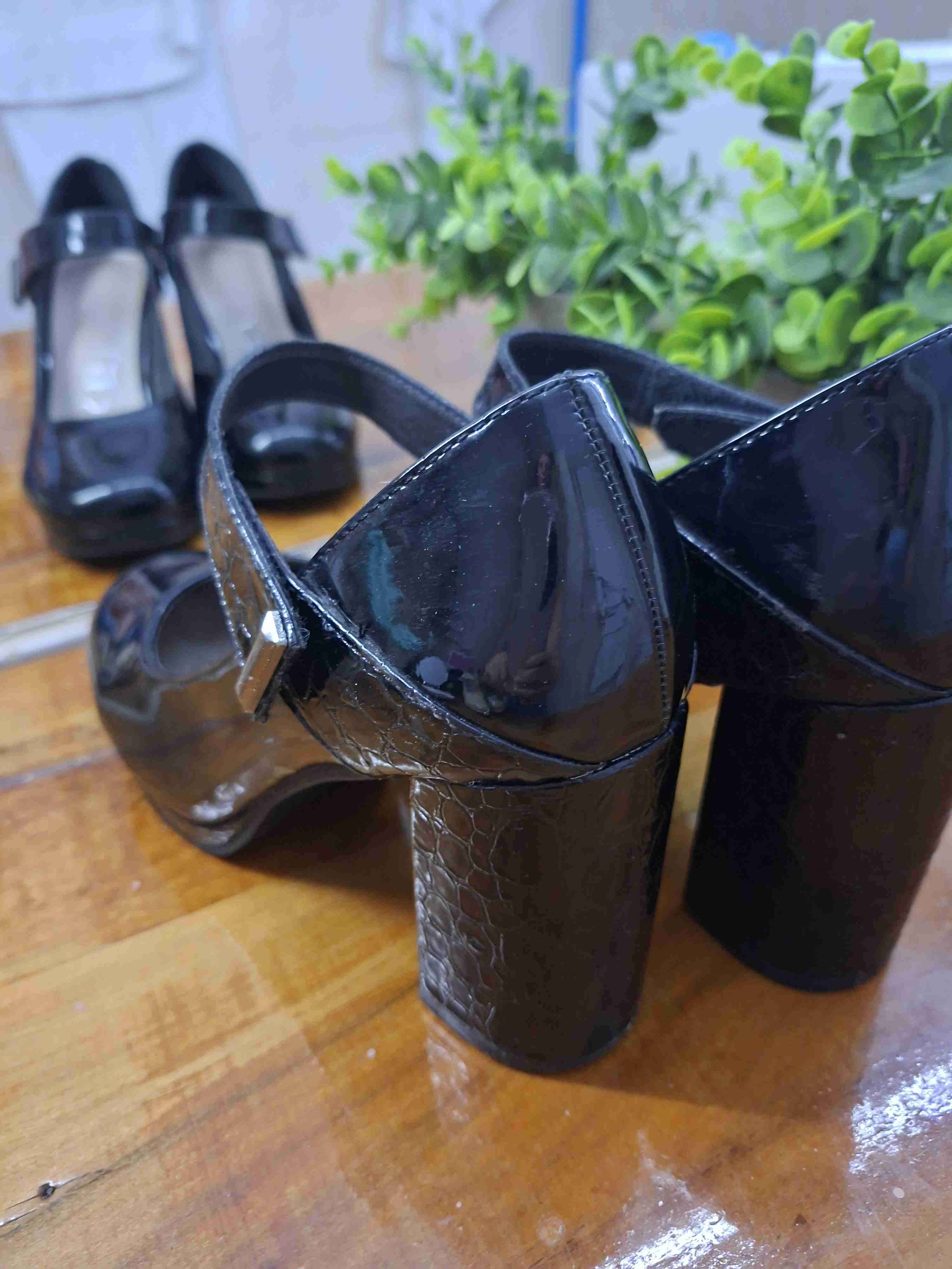 Zapatos de tacón negros - miniatura 1