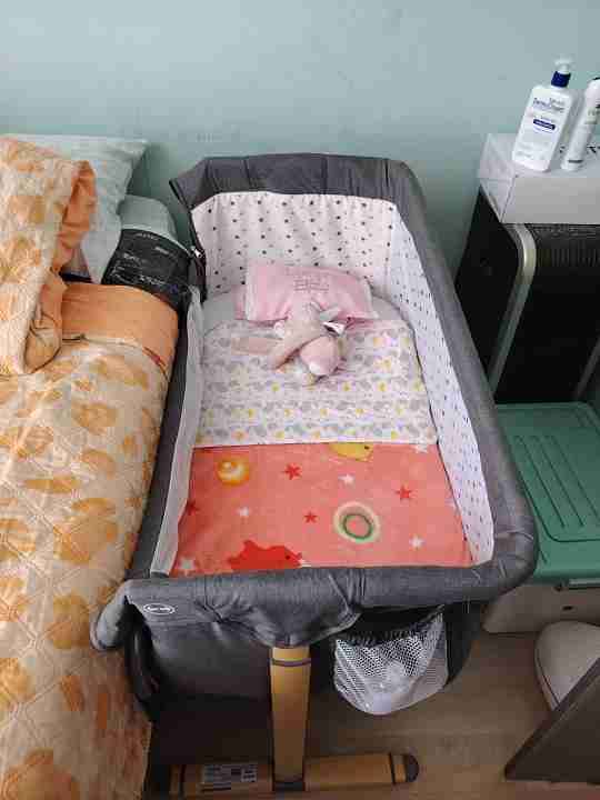 Cuna para bebé con colchón - 4