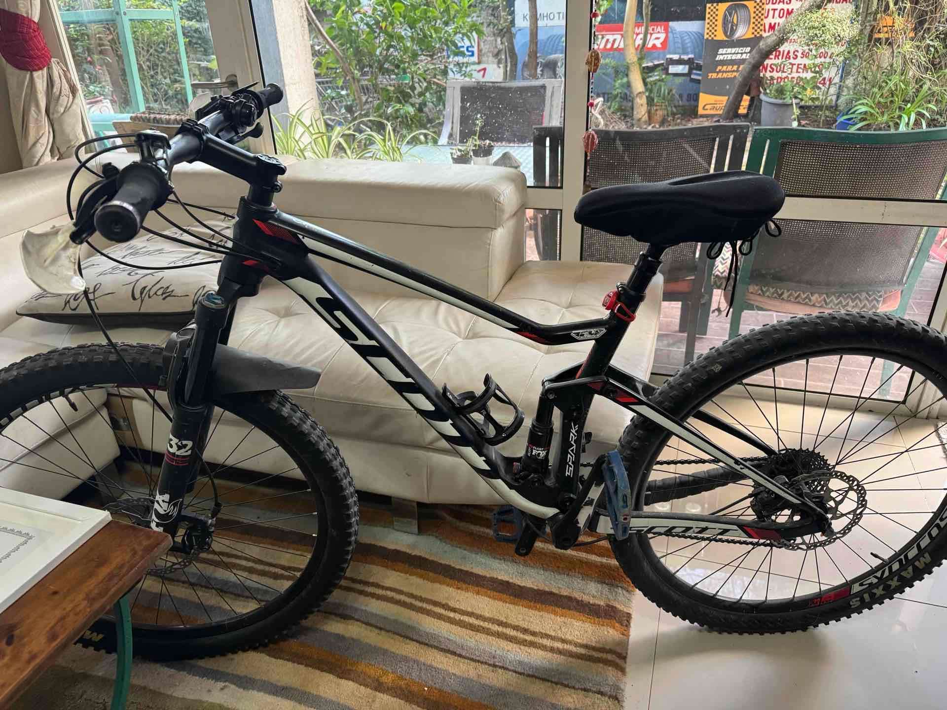 Bicicleta de montaña Scott Spark 750 - miniatura 1