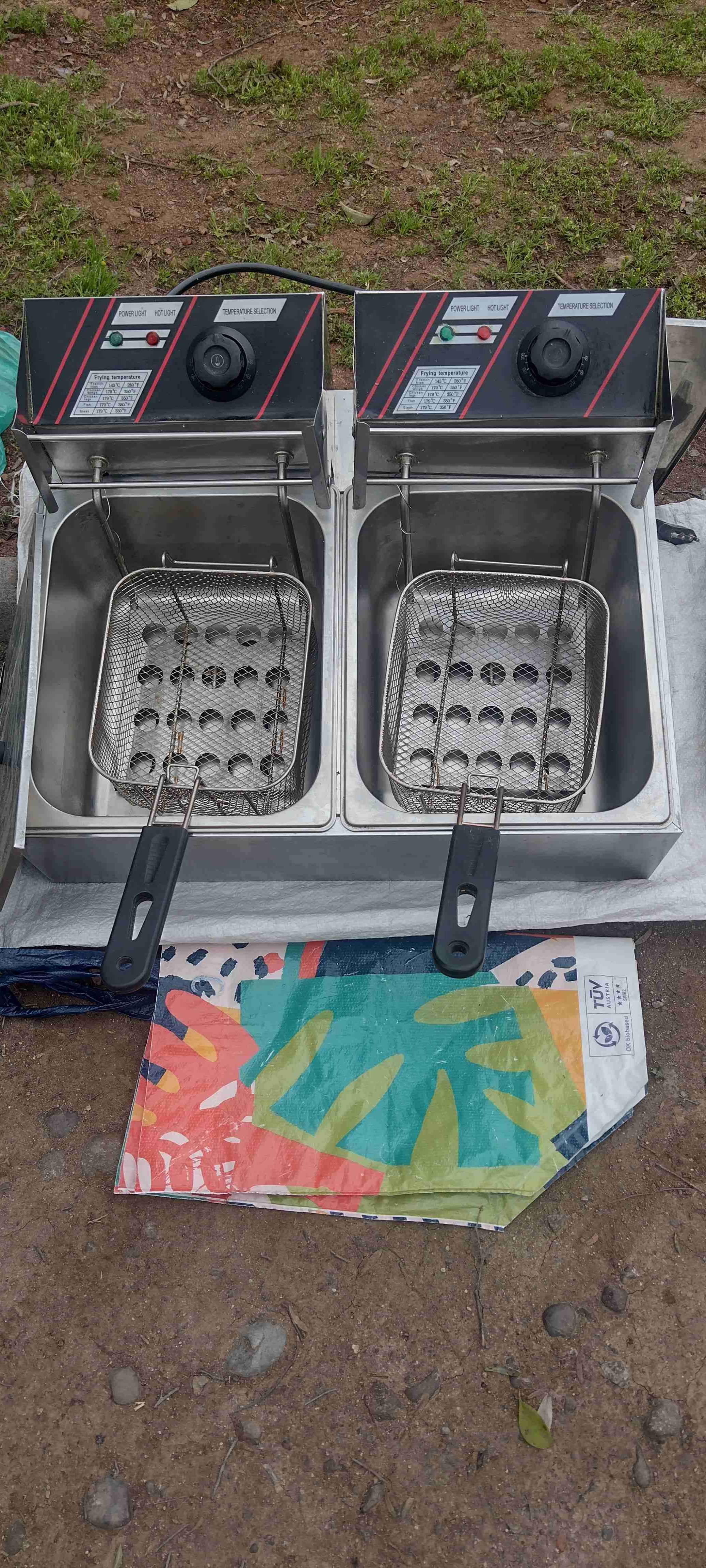 Freidora doble eléctrica en acero - miniatura 3