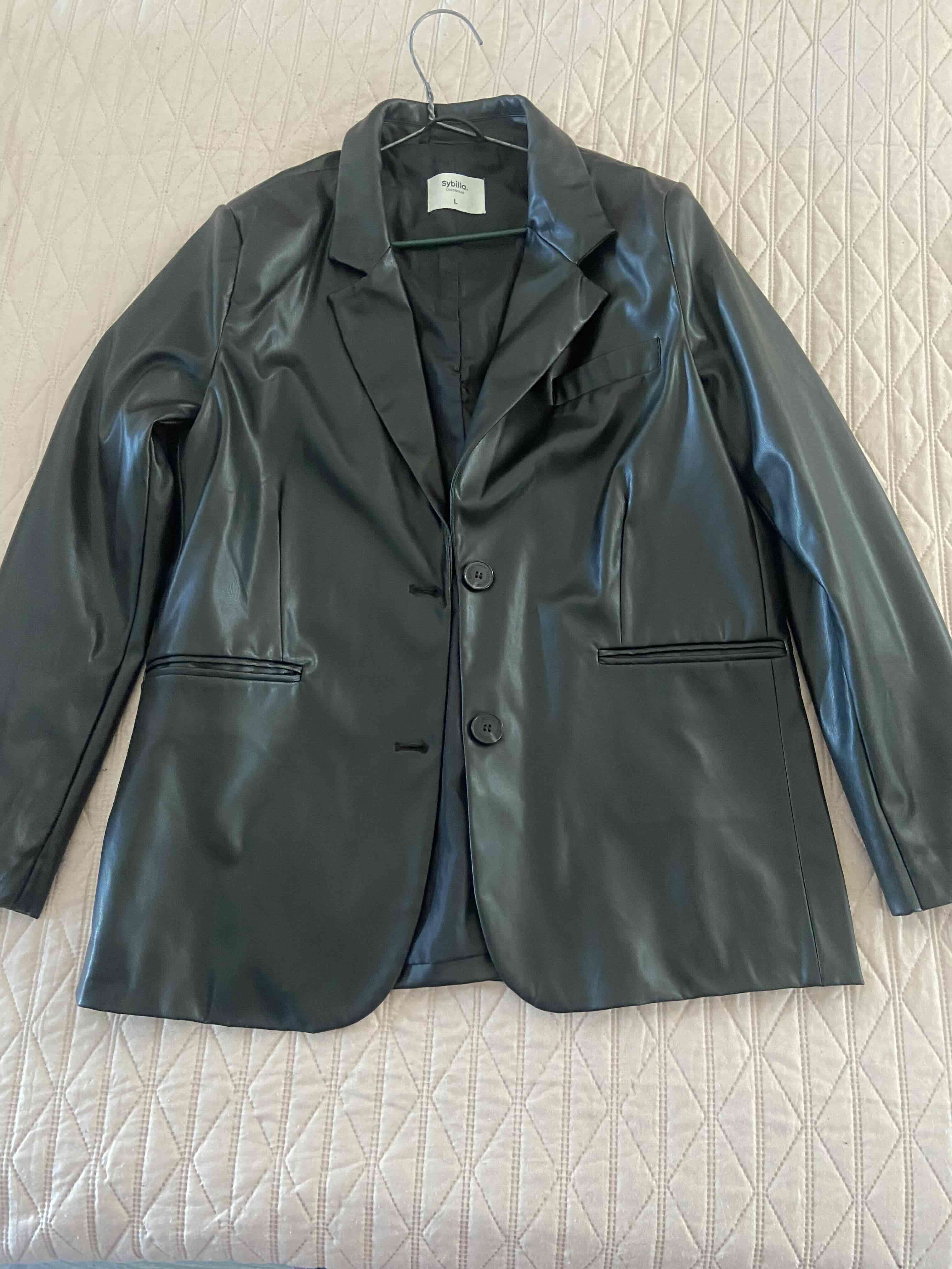 Blazer negro estilo cuero - miniatura 2