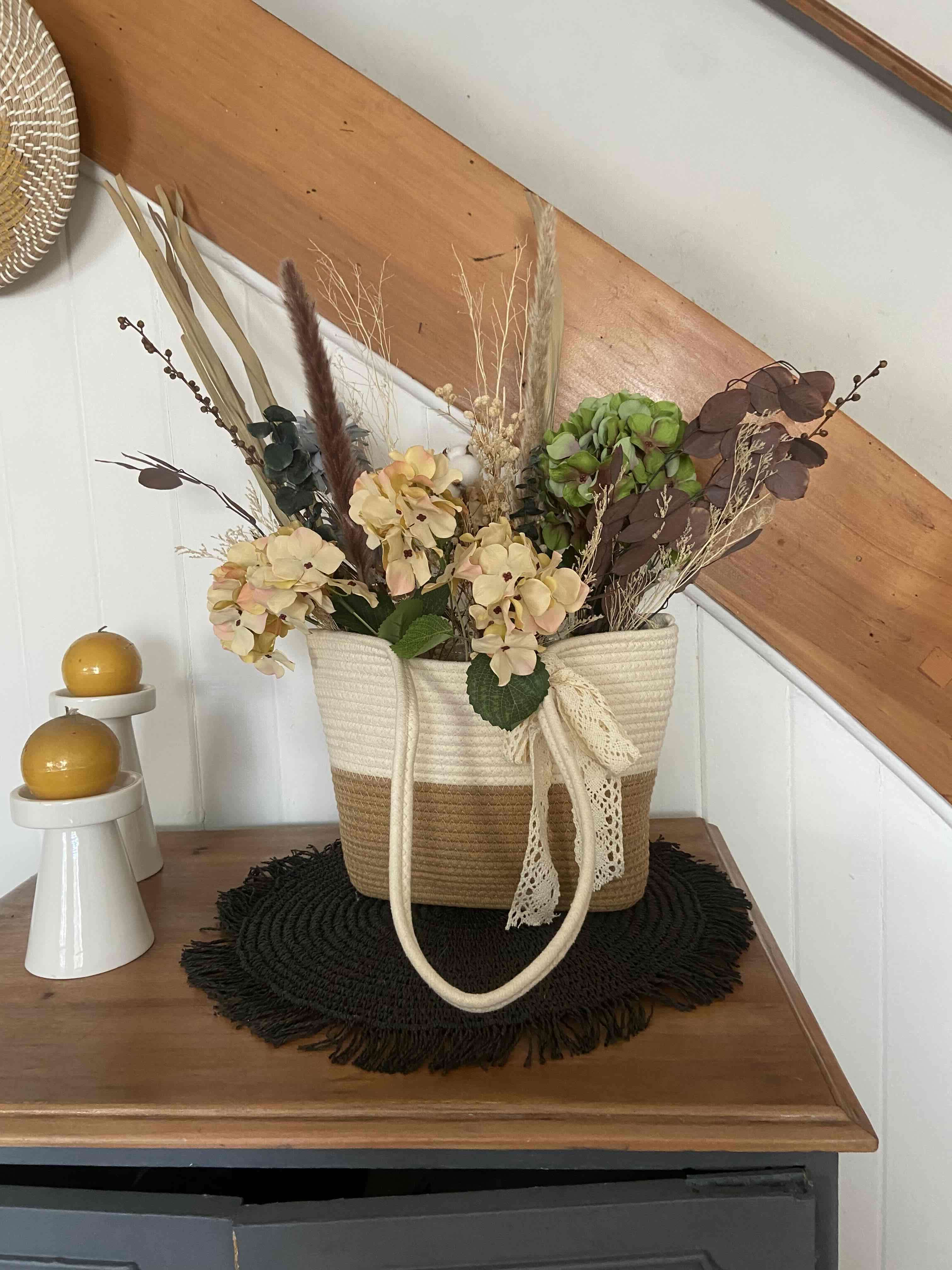 Arreglo floral en canasto - miniatura 2